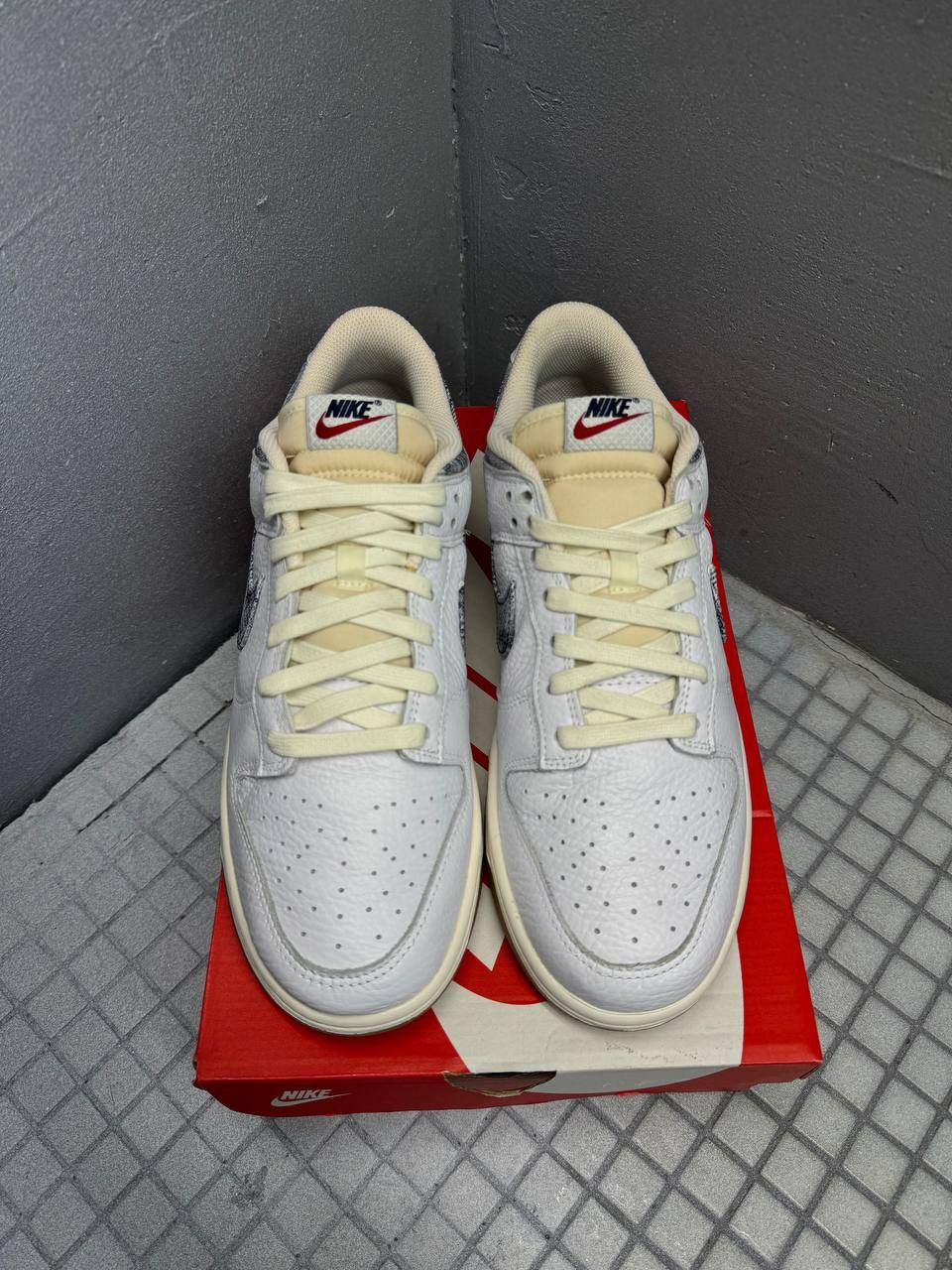Nike Nike Dunk Low SE New Americana Pack Leather Size US 12 / EU 45 - 2 Thumbnail