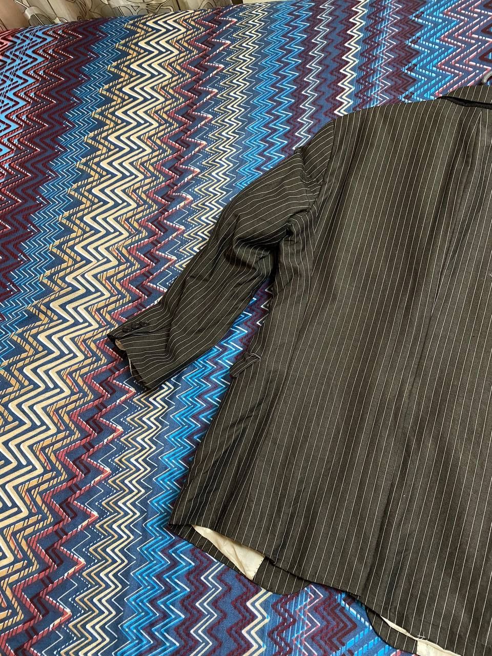 Hugo Boss Vintage Blazer Hugo Boss black striped Y2K Streetwear Size 40R - 16 Thumbnail