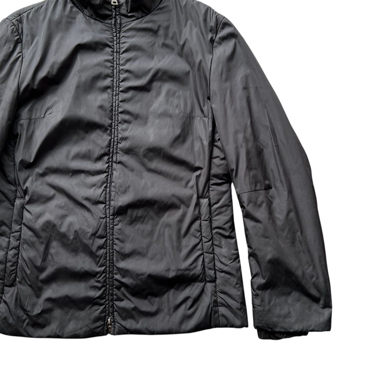 Prada Vintage Prada Light Puffer Jacket Made In Italy Size 42 Size S / US 4 / IT 40 - 6 Thumbnail
