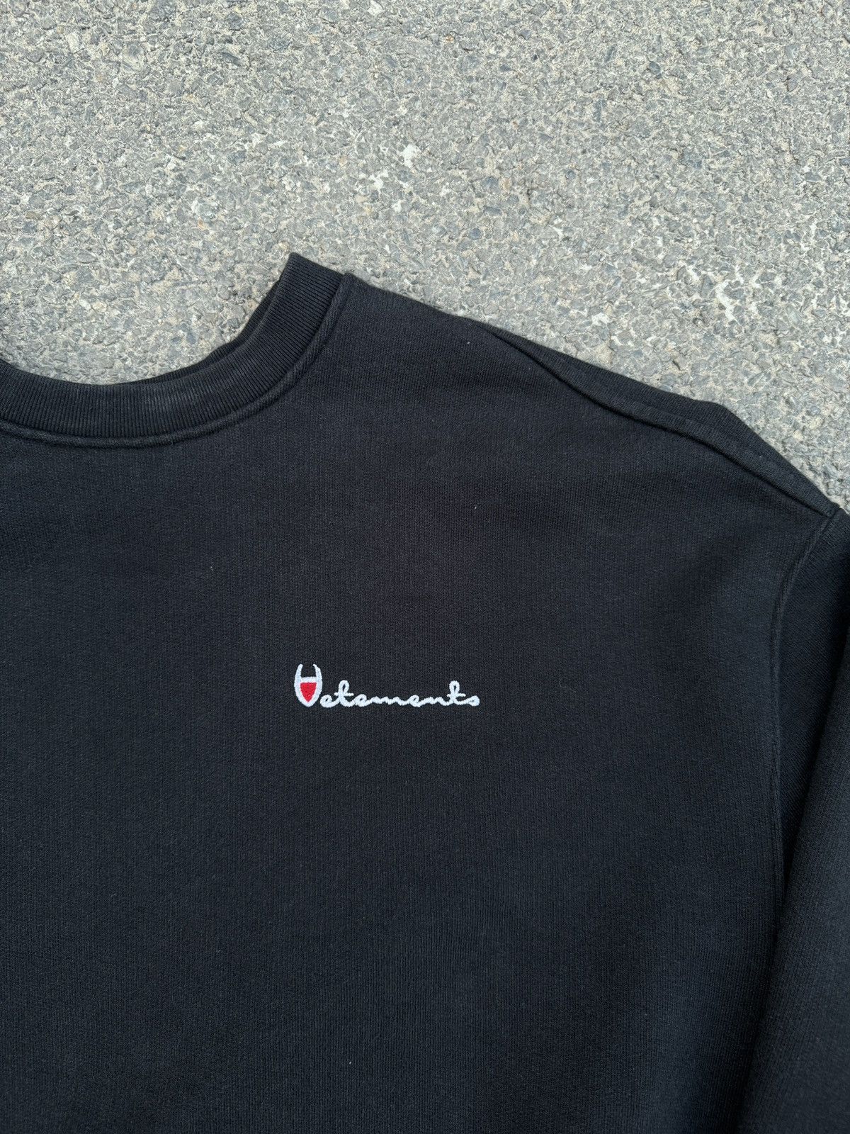 Vetements Vetements SS16 "Champion" Sweatshirt OG Version Sz S Size US S / EU 44-46 / 1 - 2 Thumbnail
