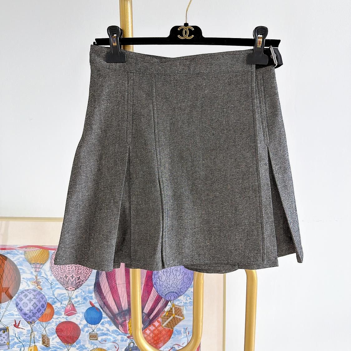 Dior Dior Textured Mini Skirt Size 40 Size 28" / US 6 / IT 42 - 1 Thumbnail