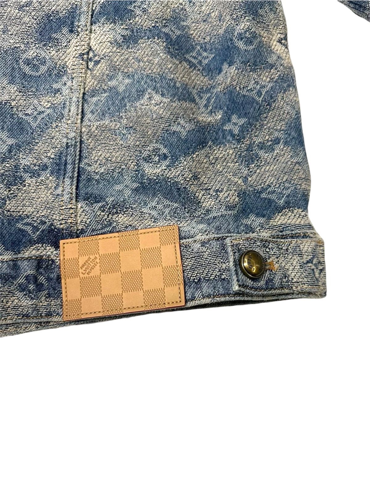 Louis Vuitton Louis Vuitton 50 Floral Tapestry Monogram Denim Jacket Size US M / EU 48-50 / 2 - 4 Thumbnail