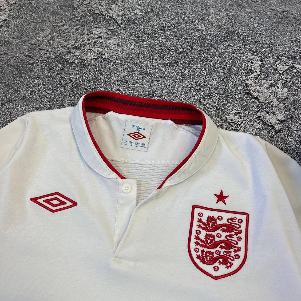 Umbro VTG Umbro England National Team 2012 Home Football Shirt Size US L / EU 52-54 / 3 - 10 Thumbnail