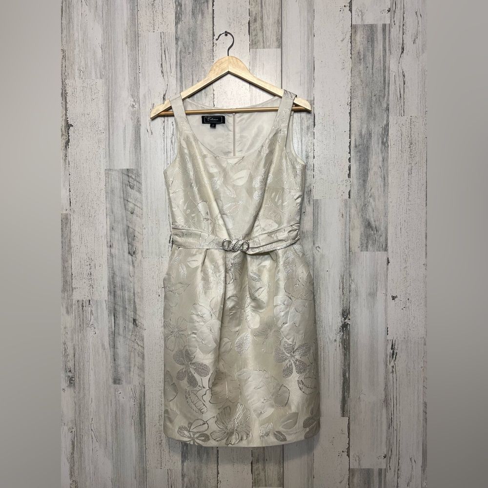 Other Dressbarn Collection Gold Floral Jacquard Sheath Dress Size Size M / US 6-8 / IT 42-44 - 1 Thumbnail