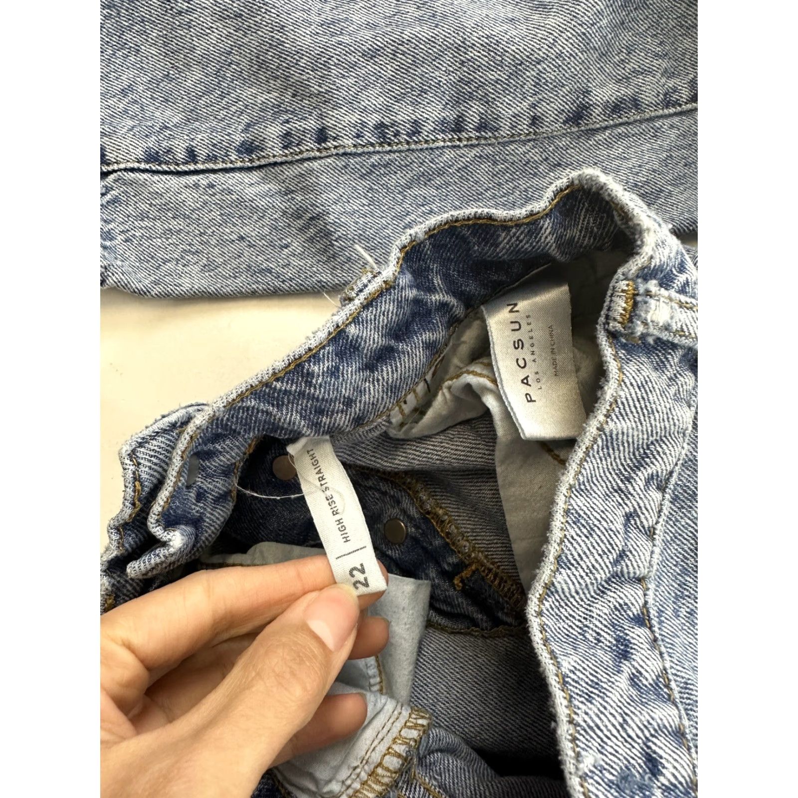 Pacsun Pacsun Mom Jeans 22W Acid Wash, Women, Jeans, Blue, Regular, 22, PacSun, Acid Wash, Mom, 22W, Blue, Jeans Size 40" / US 18 - 6 Thumbnail