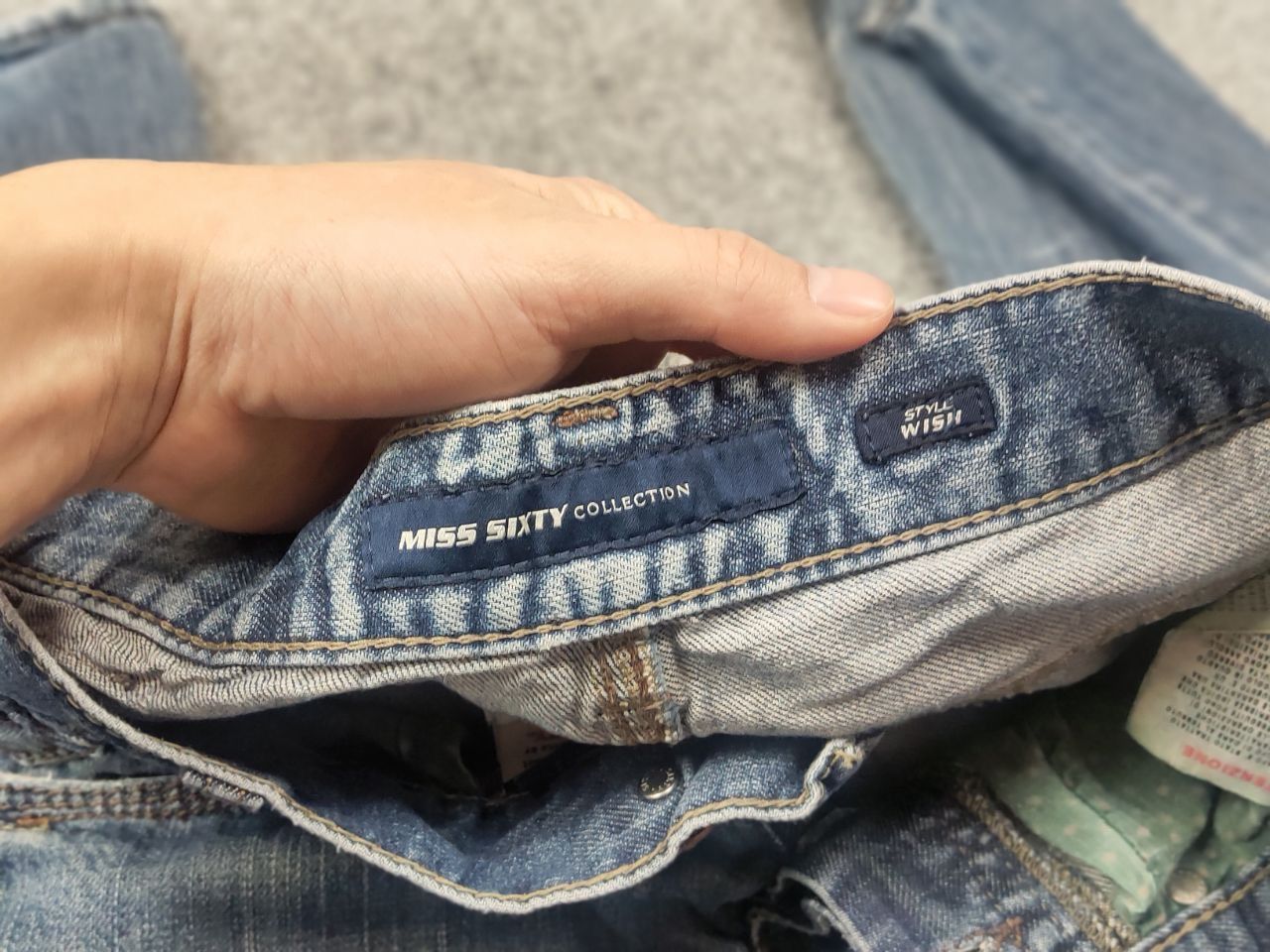 Miss Sixty Vintage Y2k Style Miss Sixty Faded Denim Jeans Tapered Fit Size 28" / US 6 / IT 42 - 15 Thumbnail