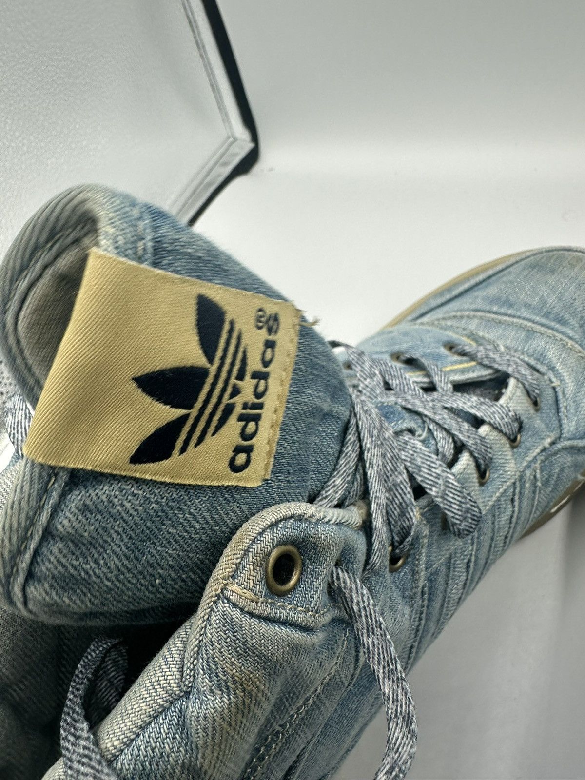 Adidas Jeremy Scott x Adidas Denim Wings Size US 12.5 / EU 45-46 - 10 Thumbnail