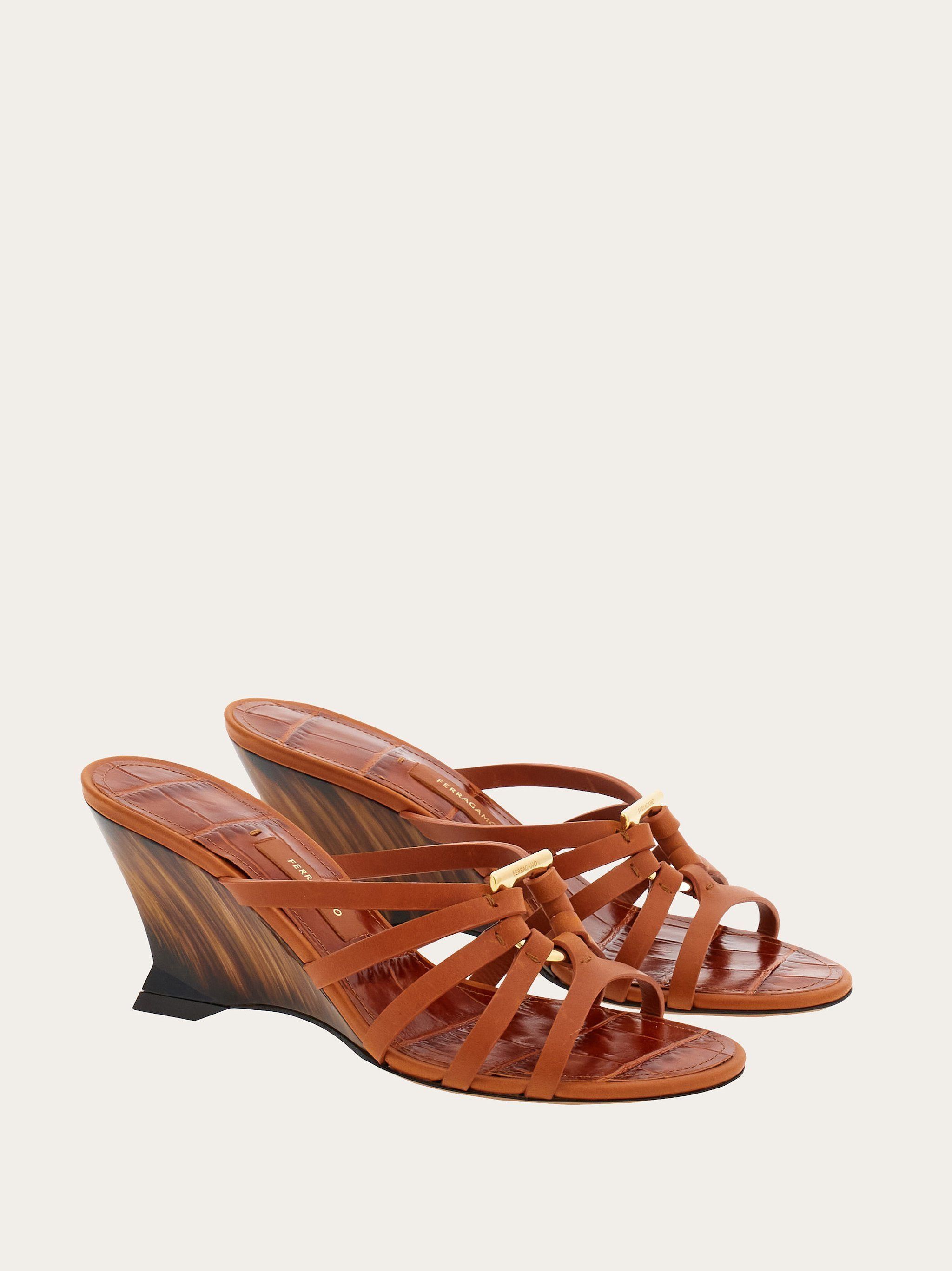 Salvatore Ferragamo o1s1rm0924 Gancini Wedge Slide in Brown Size US 7.5 / IT 37.5 - 5 Thumbnail