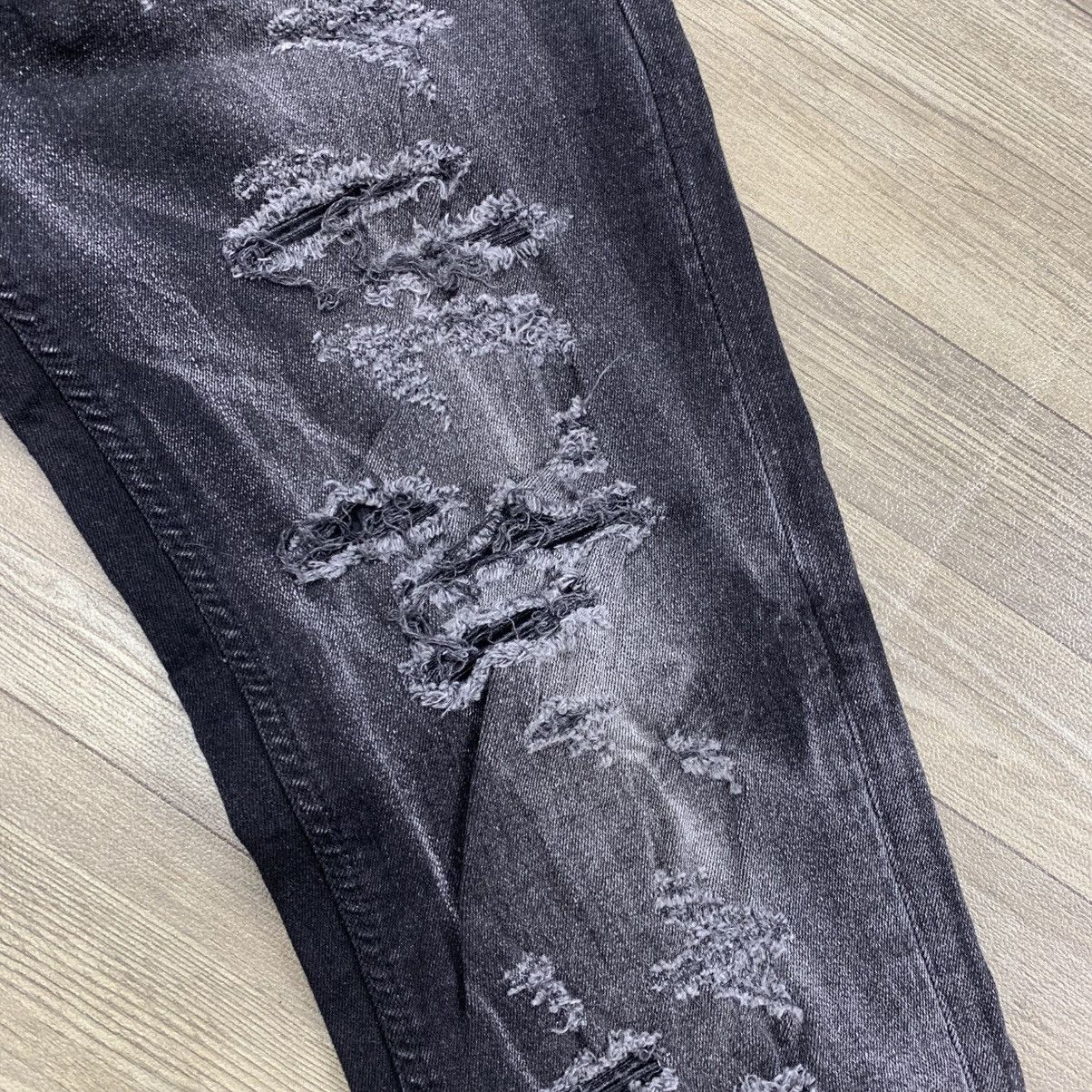 Japanese Brand Punk Style 2000’s Buckaro Distressed Clawmark Slim Jeans Size US 31 - 6 Thumbnail