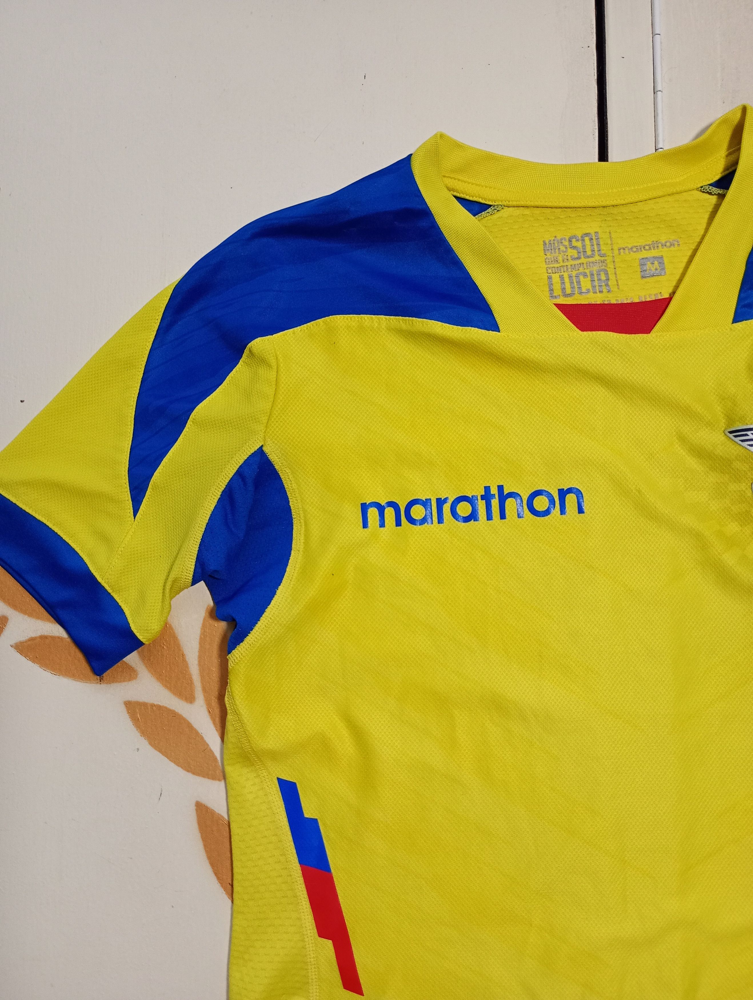 Other Marathon Ecuador Team Jersey 2014-2015 Size US M / EU 48-50 / 2 - 6 Thumbnail