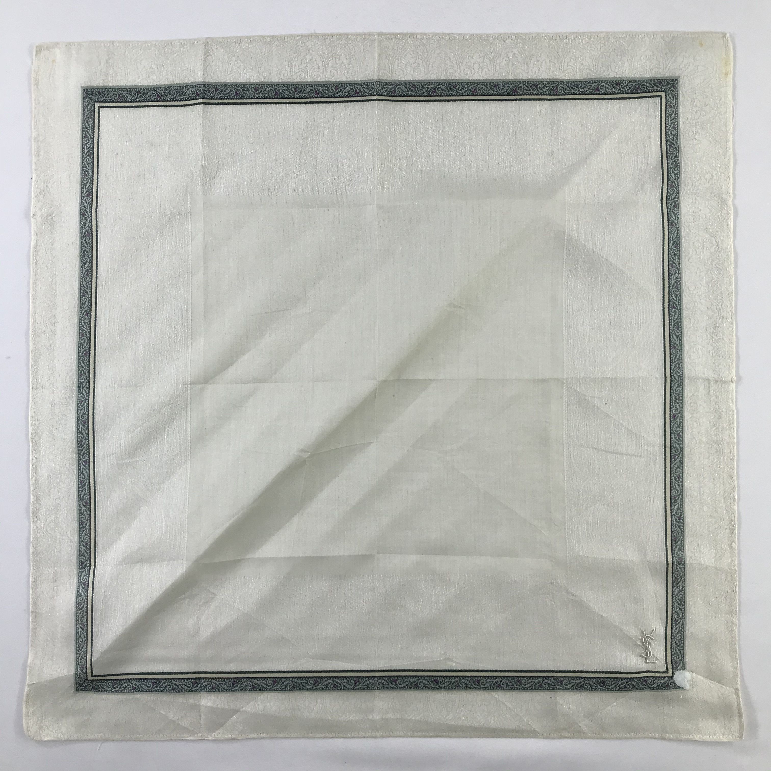Vintage × Yves Saint Laurent Yves Saint Laurent Bandana / Handkerchief /Neckerchief -S727 Size ONE SIZE - 1 Thumbnail