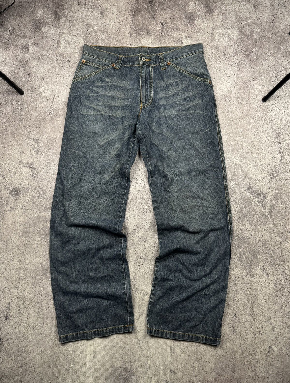 Japanese Brand Vintage Flared Jeans Baggy Wide Japanese Y2K Avant Garde Size US 34 / EU 50 - 1 Thumbnail