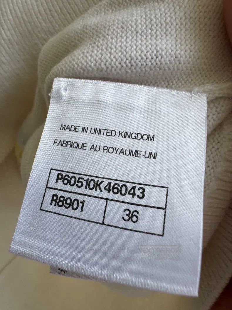 Chanel 19C white cashmere knitwear sweater