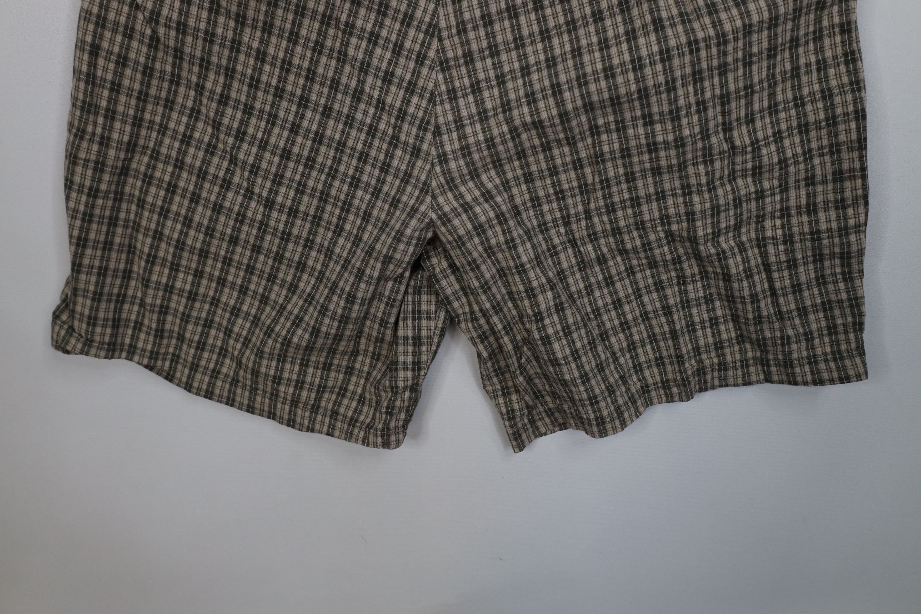 Vintage Vintage 90s Streetwear Fit Pleated Chino Shorts Plaid Size US 36 / EU 52 - 10 Thumbnail