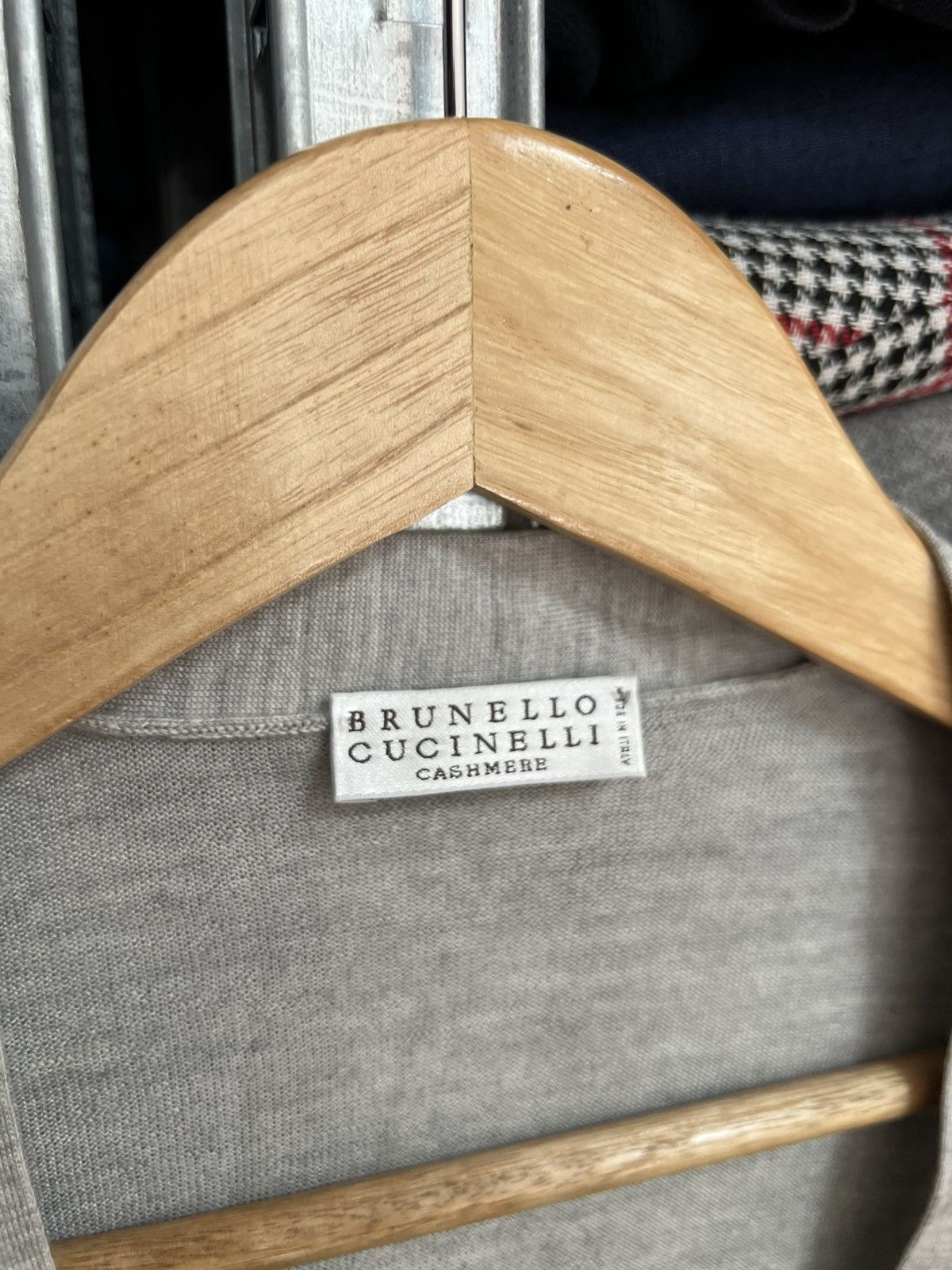 Brunello Cucinelli Brunello Cucinelli Gray Button Cardigan Cashmere Sweater S Size S / US 4 / IT 40 - 5 Thumbnail