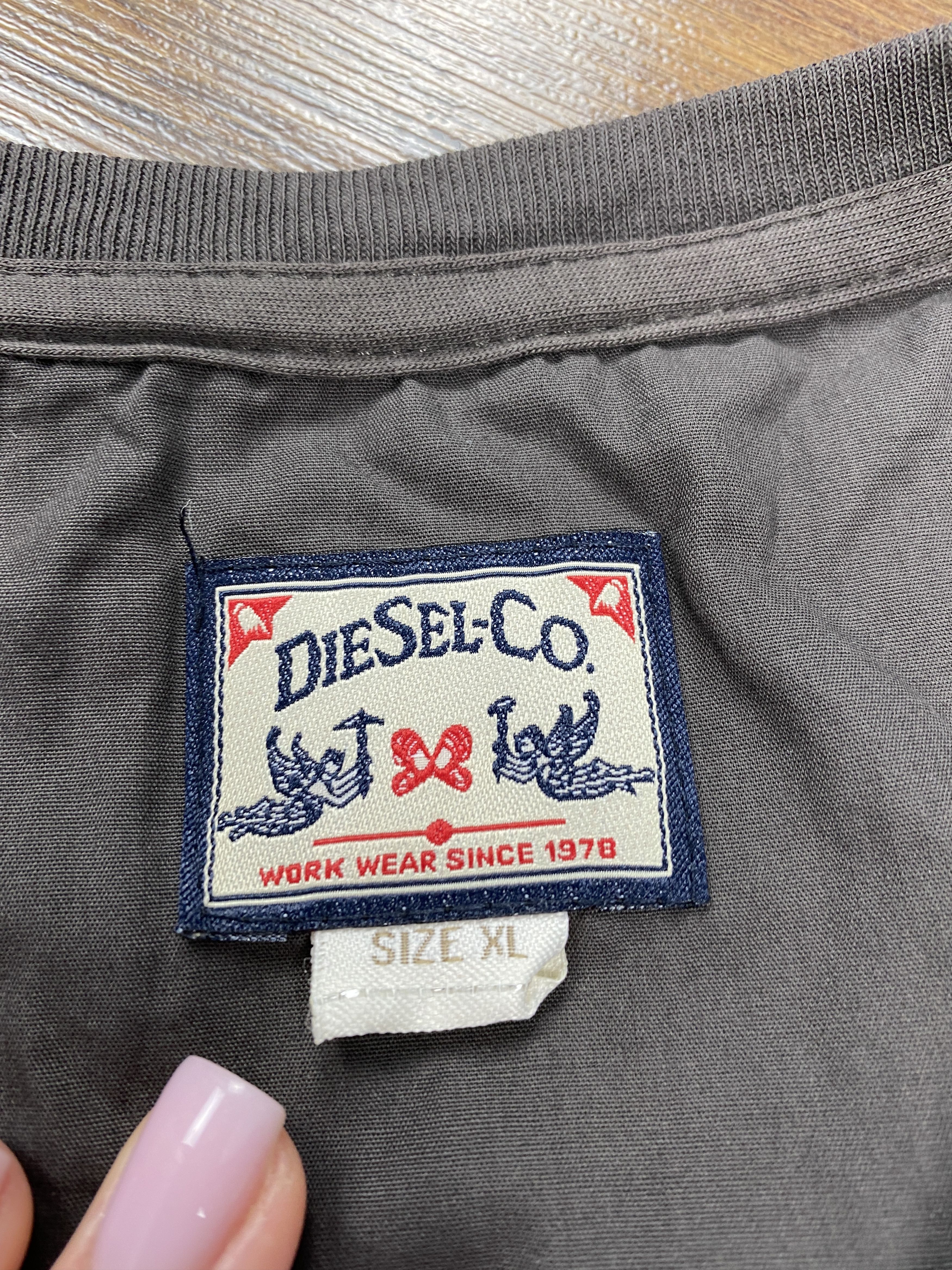 Diesel Diesel vintage big logo PUNK t-shirt y2k Size US XL / EU 56 / 4 - 4 Thumbnail