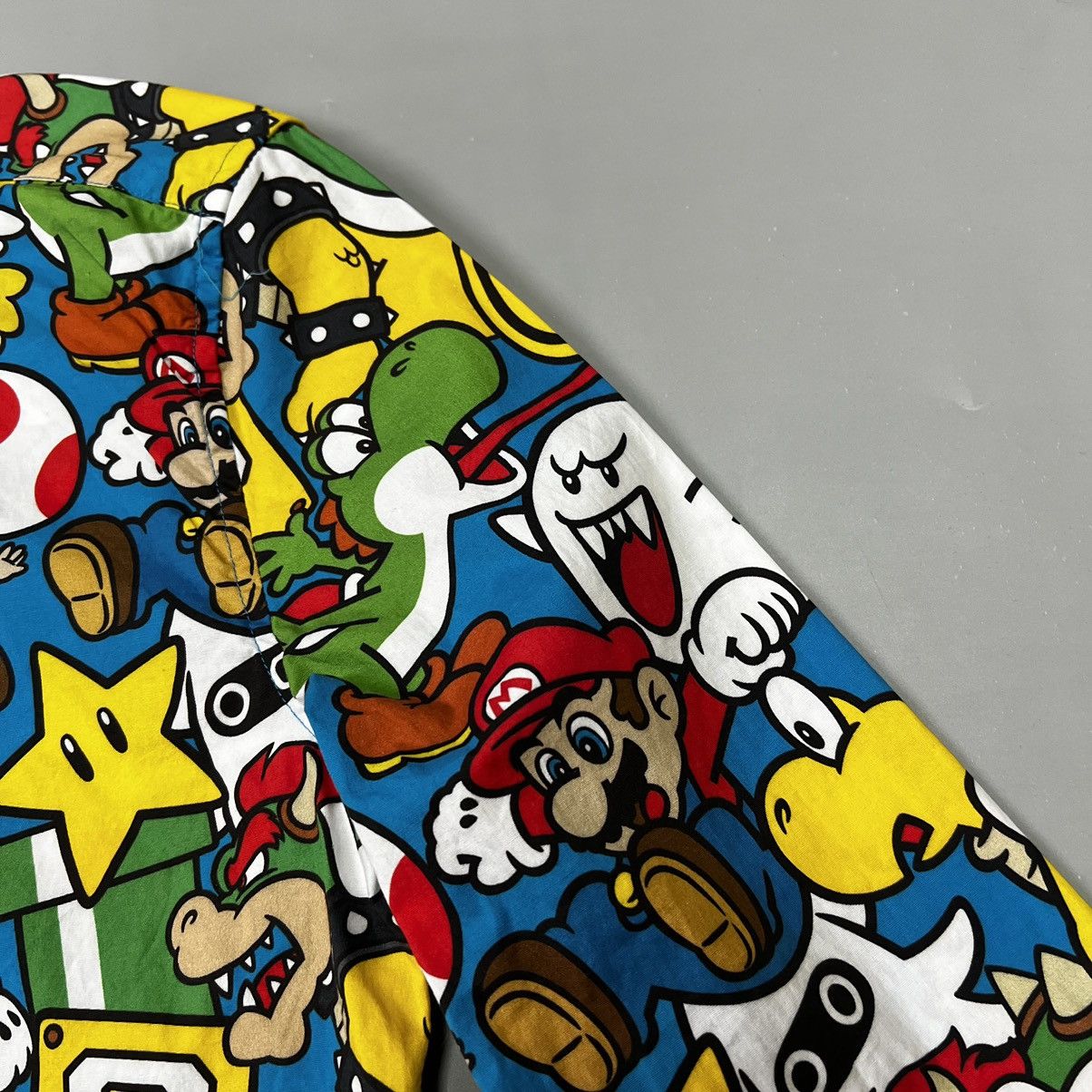 Nintendo Super Mario shirt oppo suits Size US L / EU 52-54 / 3 - 6 Thumbnail