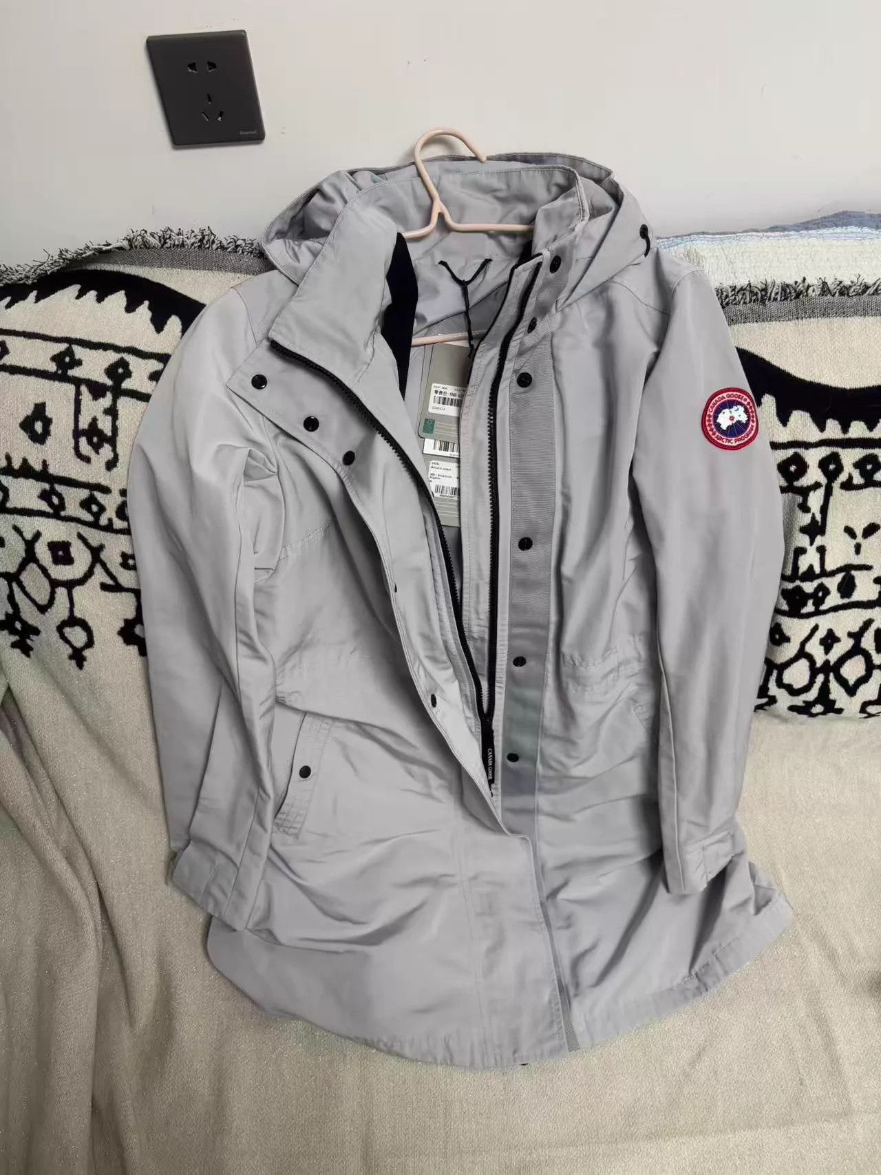 Canada Goose Canada Goose Trench Coat M NWT Size M / US 6-8 / IT 42-44 - 2 Thumbnail