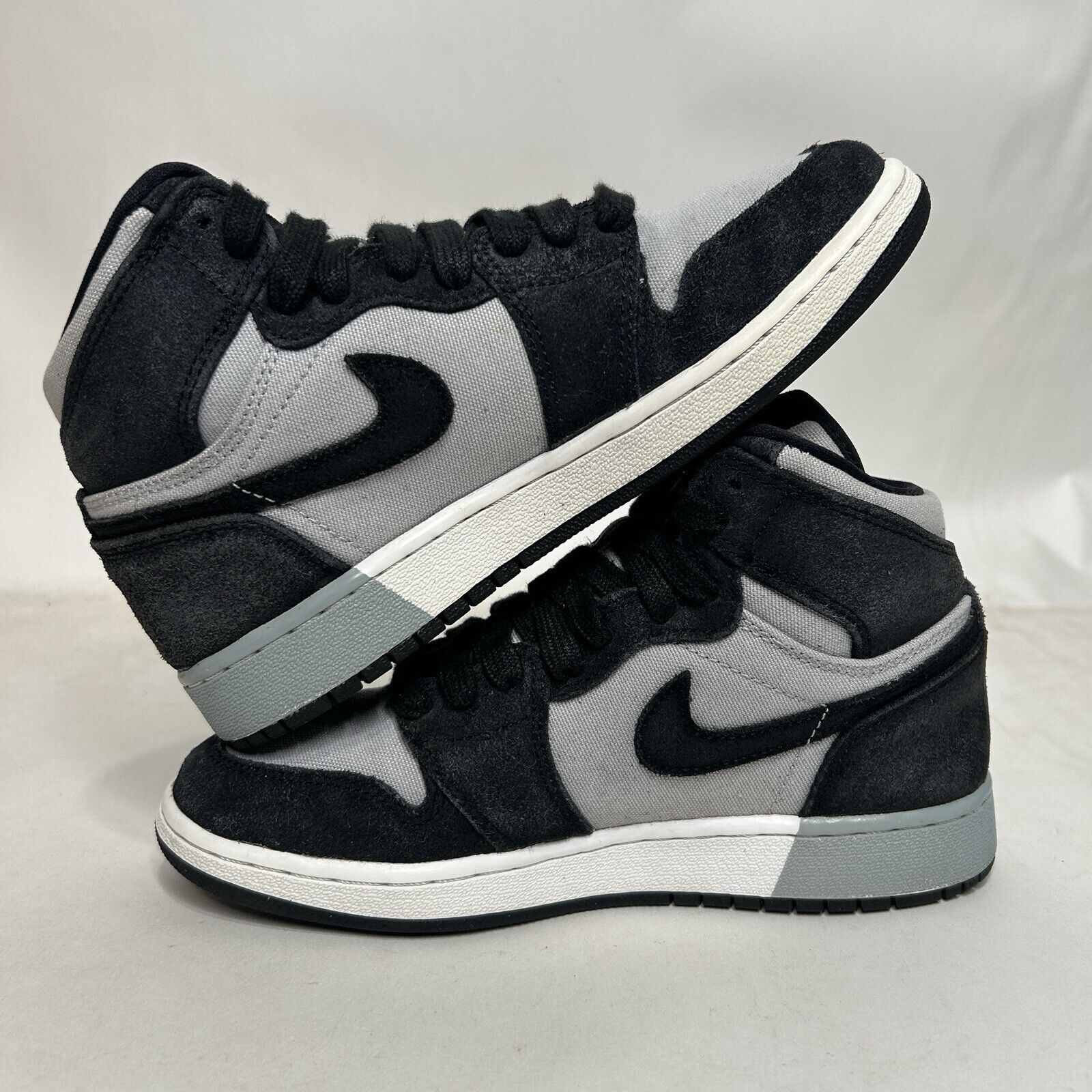 Nike Nike Air Jordan 1 Retro High GS “Aluminum” 2024 Size US 5.5 / IT 35.5 - 3 Thumbnail