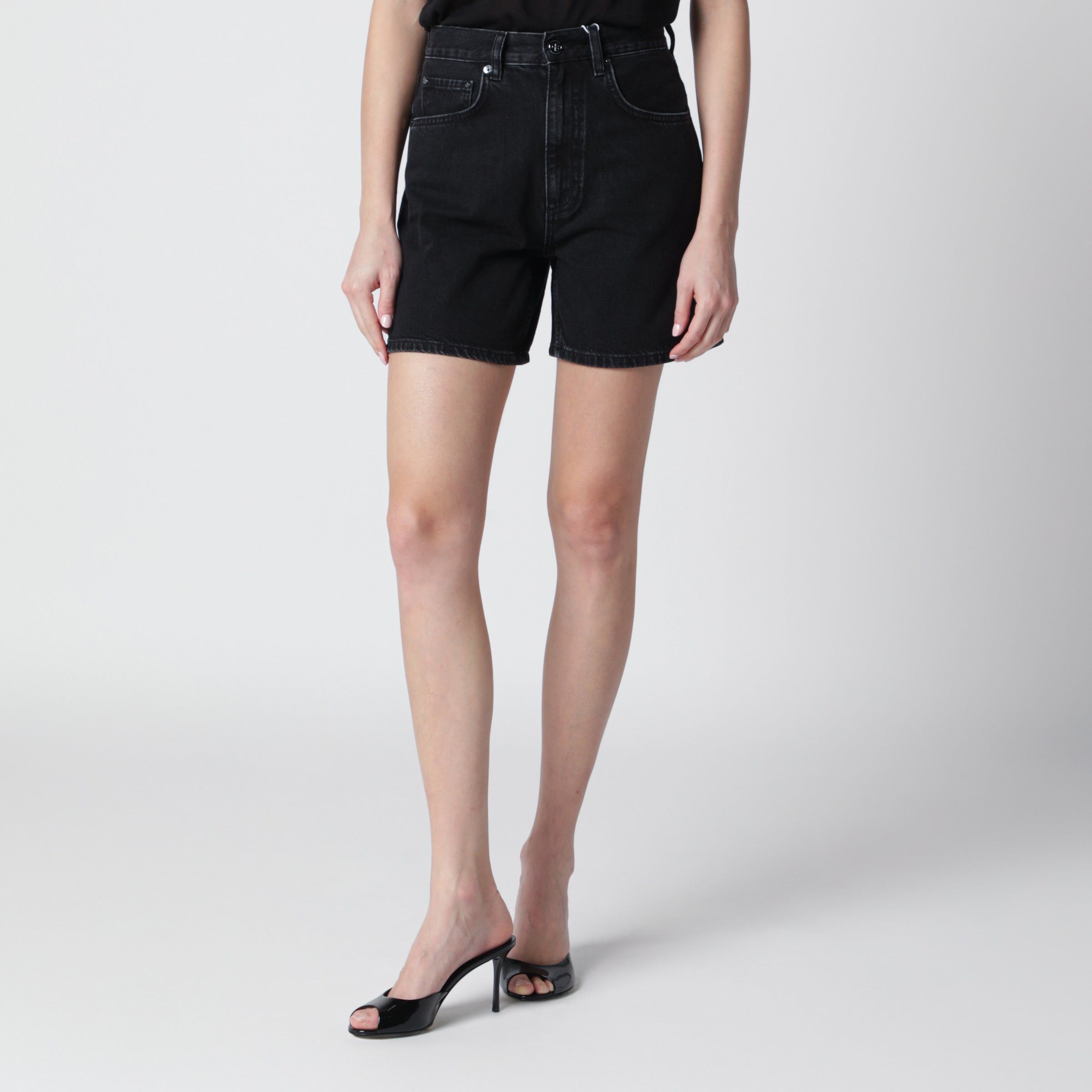 Anine Bing Anine Bing Delaney Shorts In Vintage Black Denim Size 26" / US 2 / IT 38 - 1 Thumbnail