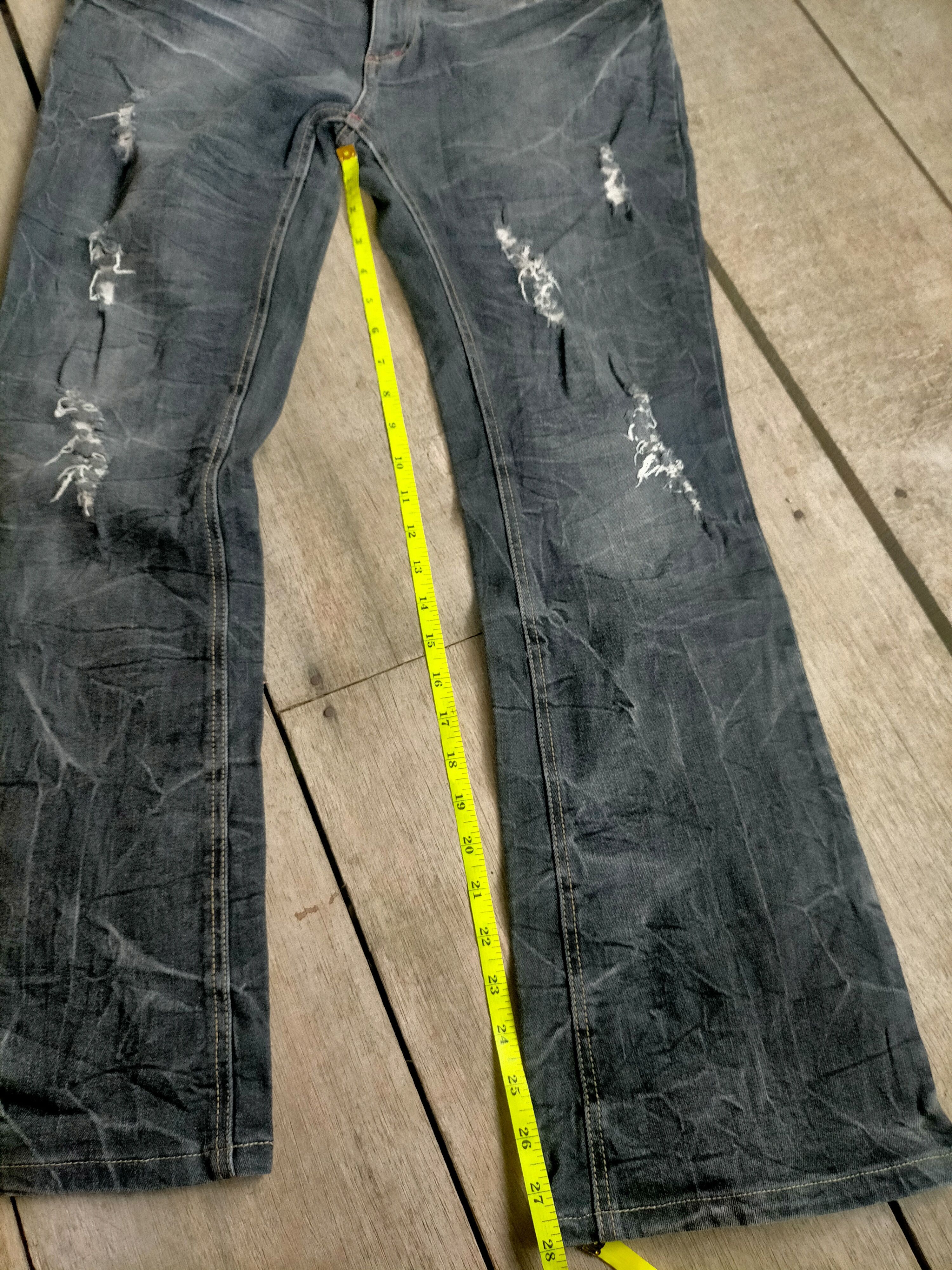 If Six Was Nine × Le Grande Bleu (L.G.B.) × Tornado Mart 🔥 Flare 🔥 Insane Mudwash Distressed Jeans Size US 32 / EU 48 - 10 Thumbnail