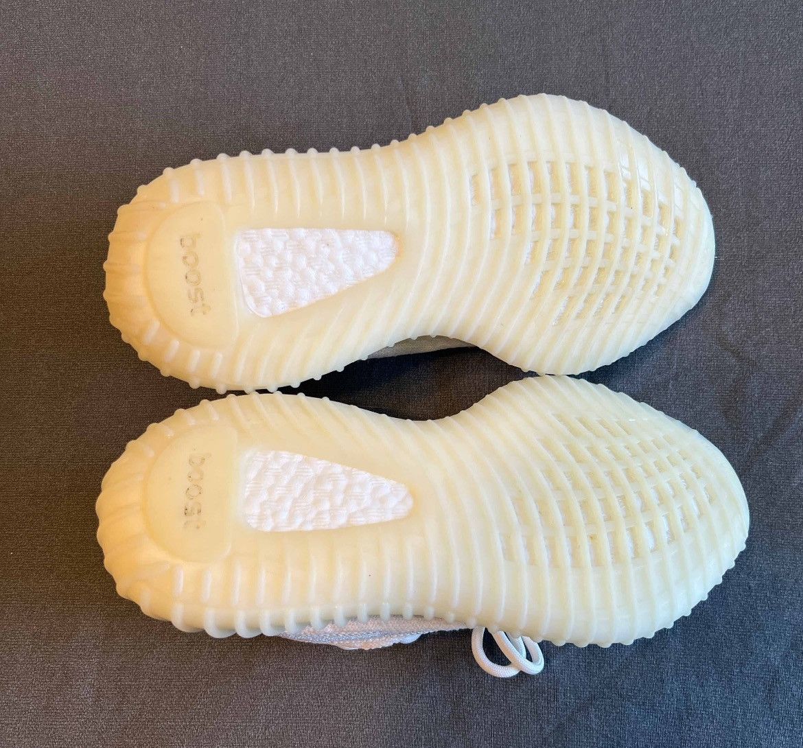 Adidas × Kanye West Adidas Yeezy Boost 350 V2 Bone Size 5 HQ6316 Size US 5 / EU 37 - 5 Thumbnail