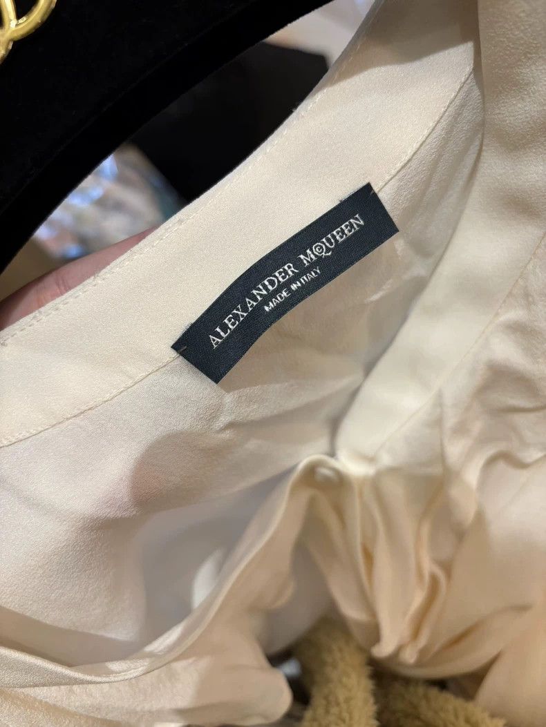 Alexander McQueen Alexander McQUEEN size 36 Lotus leaf edge off shoulder lon Size S / US 4 / IT 40 - 5 Thumbnail