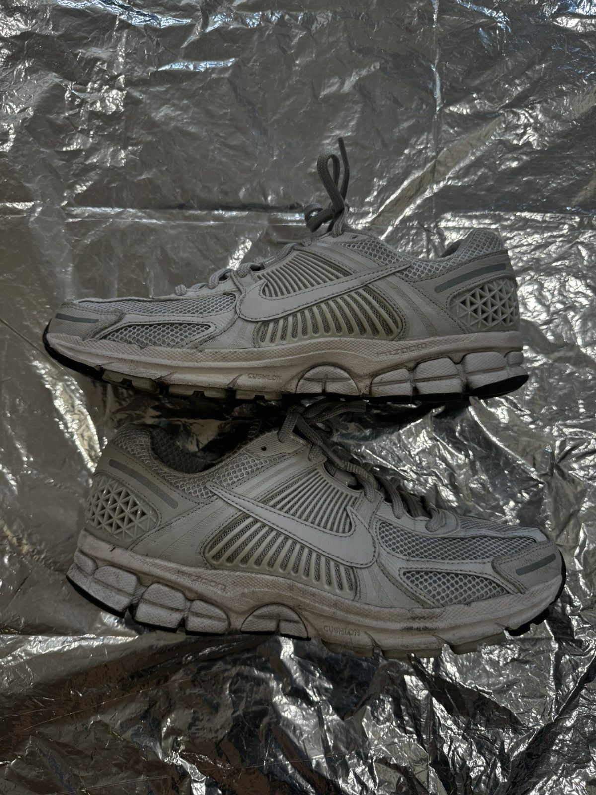 Nike Nike Vomero 5 Size US 9.5 / EU 42-43 - 1 Thumbnail