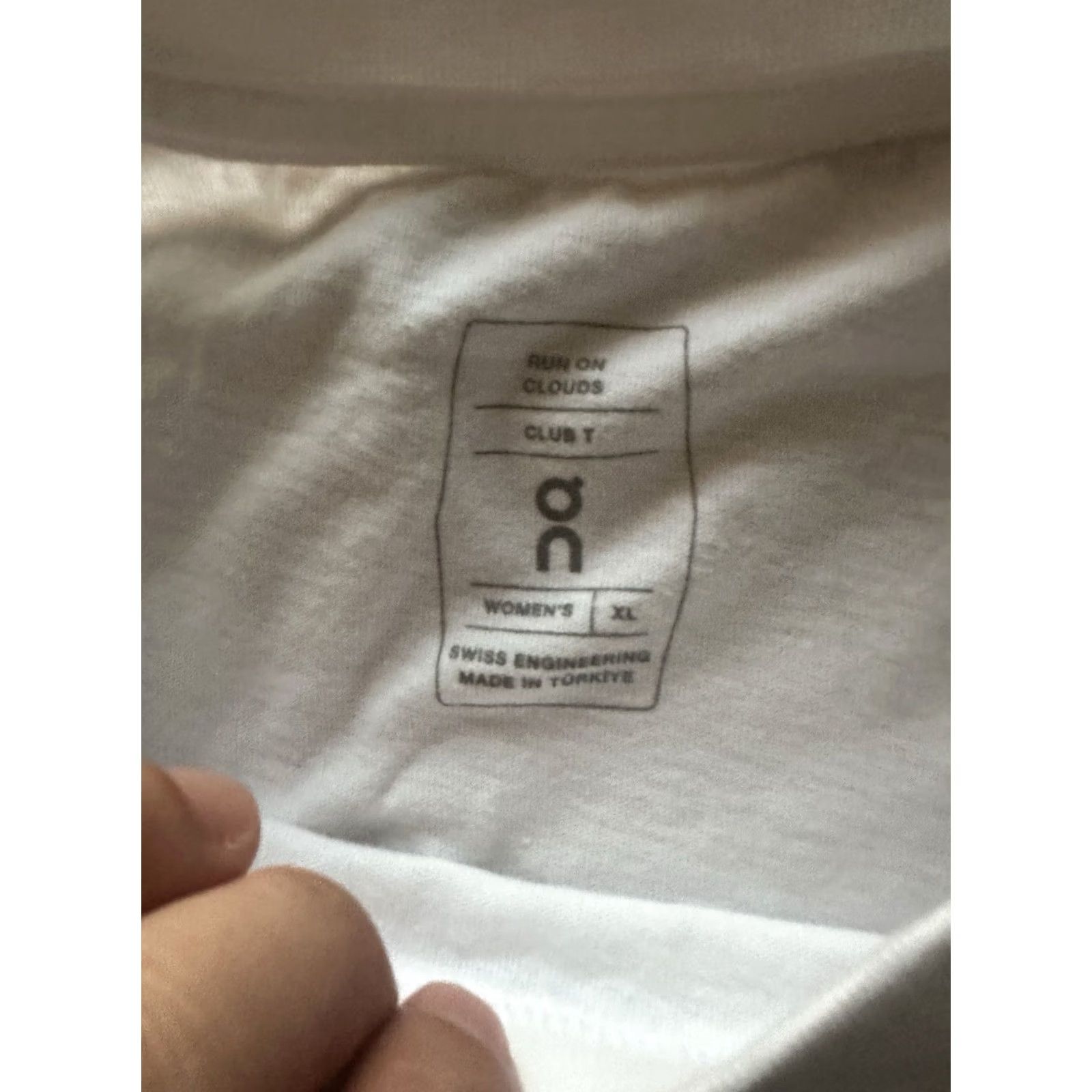 Vintage On Cloud Shirt Womens XL Short Sleeve T Shirt White Graphic 2025 Franklin Field Unisex Adults RARE Gently Used Size XL / US 12-14 / IT 48-50 - 6 Thumbnail
