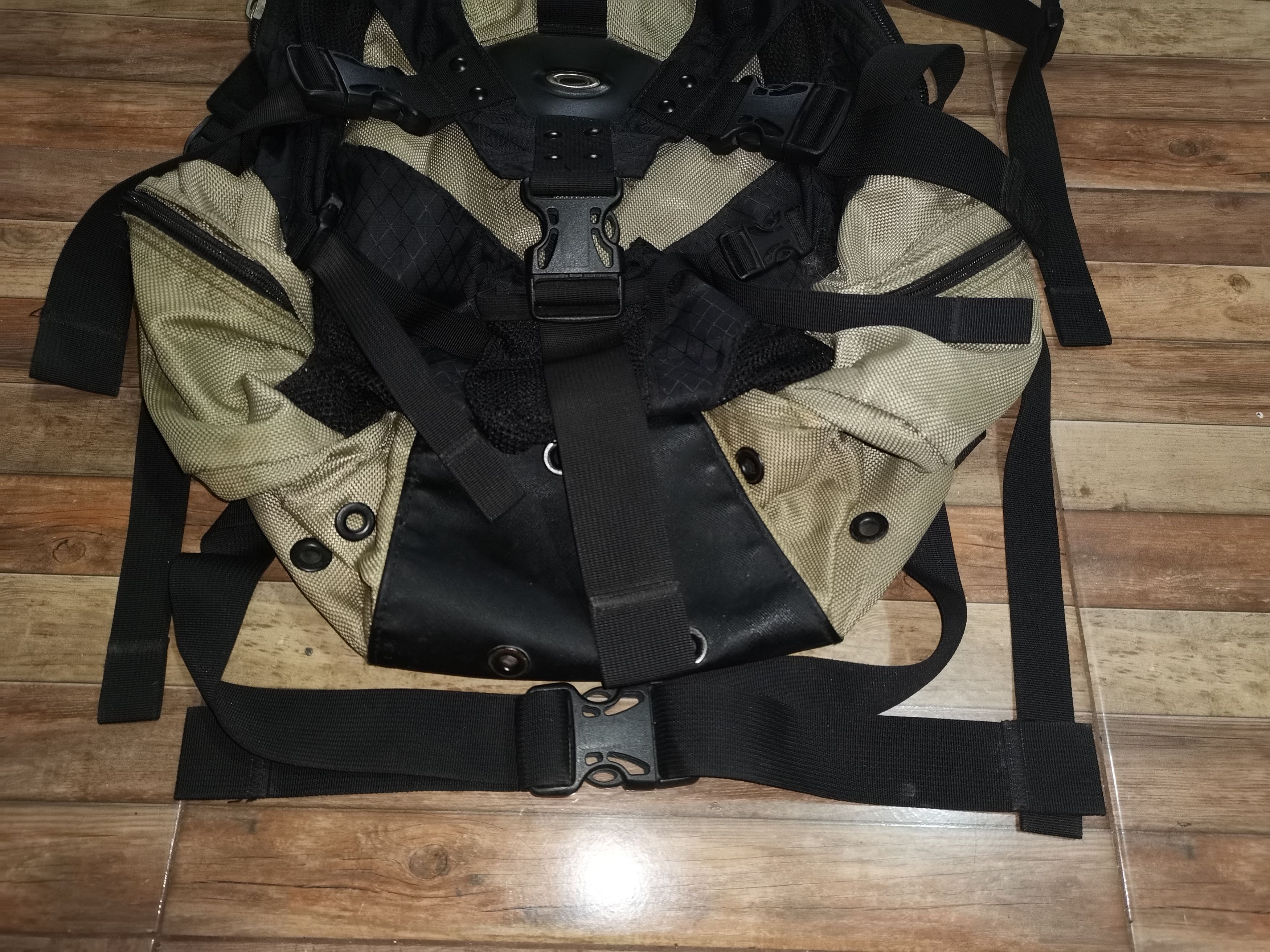 Oakley × Vintage 2000s Oakley Icon 2.0 Backpack Vintage Bag Sandbag Tactical Size ONE SIZE - 8 Thumbnail