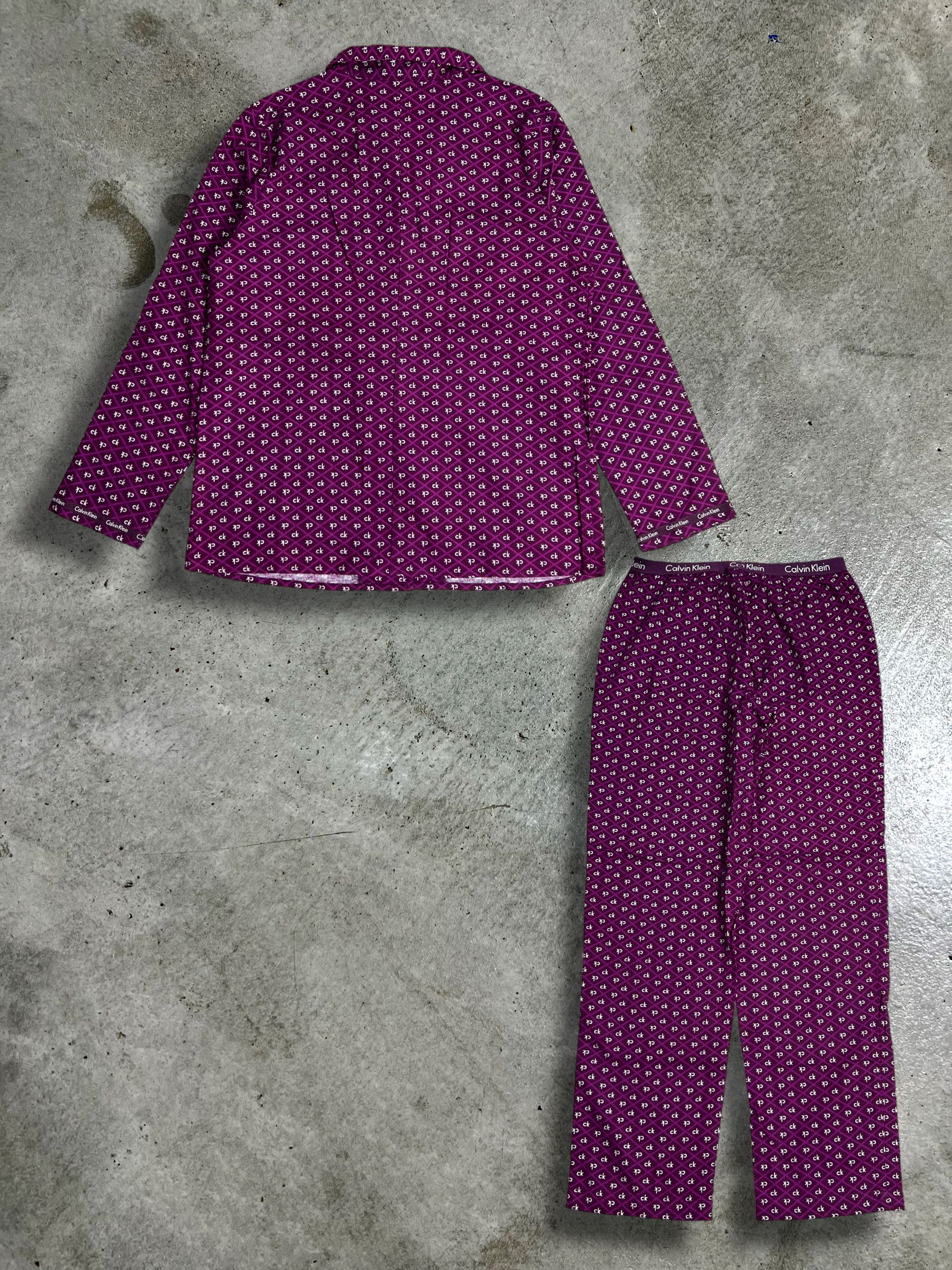 Calvin Klein Calvin Klein Monogram Pyjamas Set (M) GTMPT311 Size M / US 6-8 / IT 42-44 - 8 Thumbnail