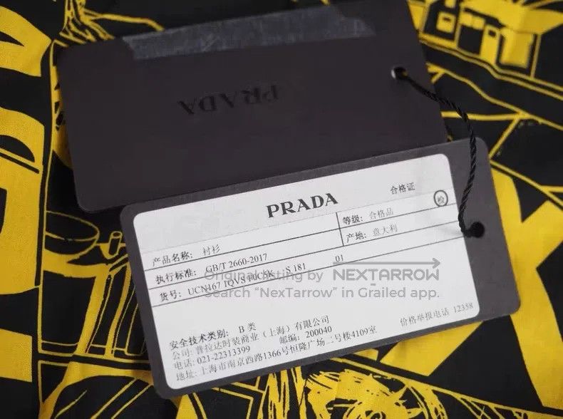 Prada Prada Yellow and black comic shirt Size US M / EU 48-50 / 2 - 7 Thumbnail