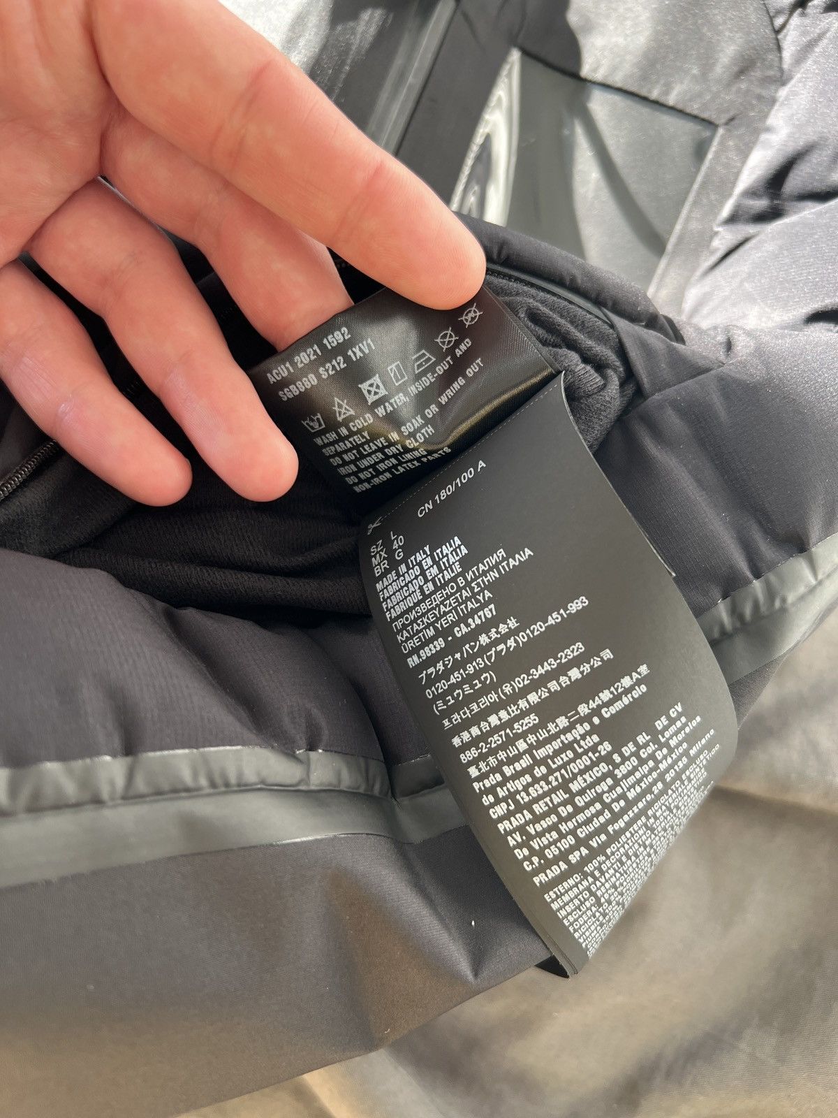 Prada 🔥🔥 2400$ Prada Black Extreme-Tex Down Vest Size US L / EU 52-54 / 3 - 18 Thumbnail