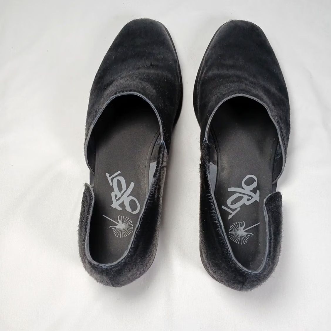 Vintage OTBT Coyote Women's Black Calf Hair Slip-On Flats 8M - Flat Shoes, Slip-On, Casual, Black, 8M, OTBT, Women, Flats Size US 8 / IT 38 - 4 Thumbnail