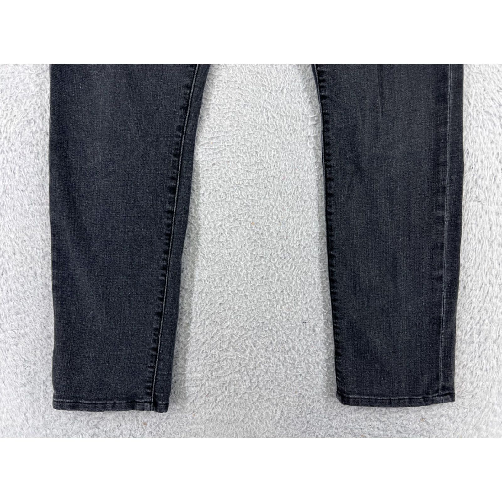 Vintage Lucky Brand Jeans Mens 29 Black Denim Straight Leg Cotton Blend Jeans Mens Regular 29 Black Denim Straight Leg 5-Pocket Design Vintage No Size US 29 - 2 Thumbnail