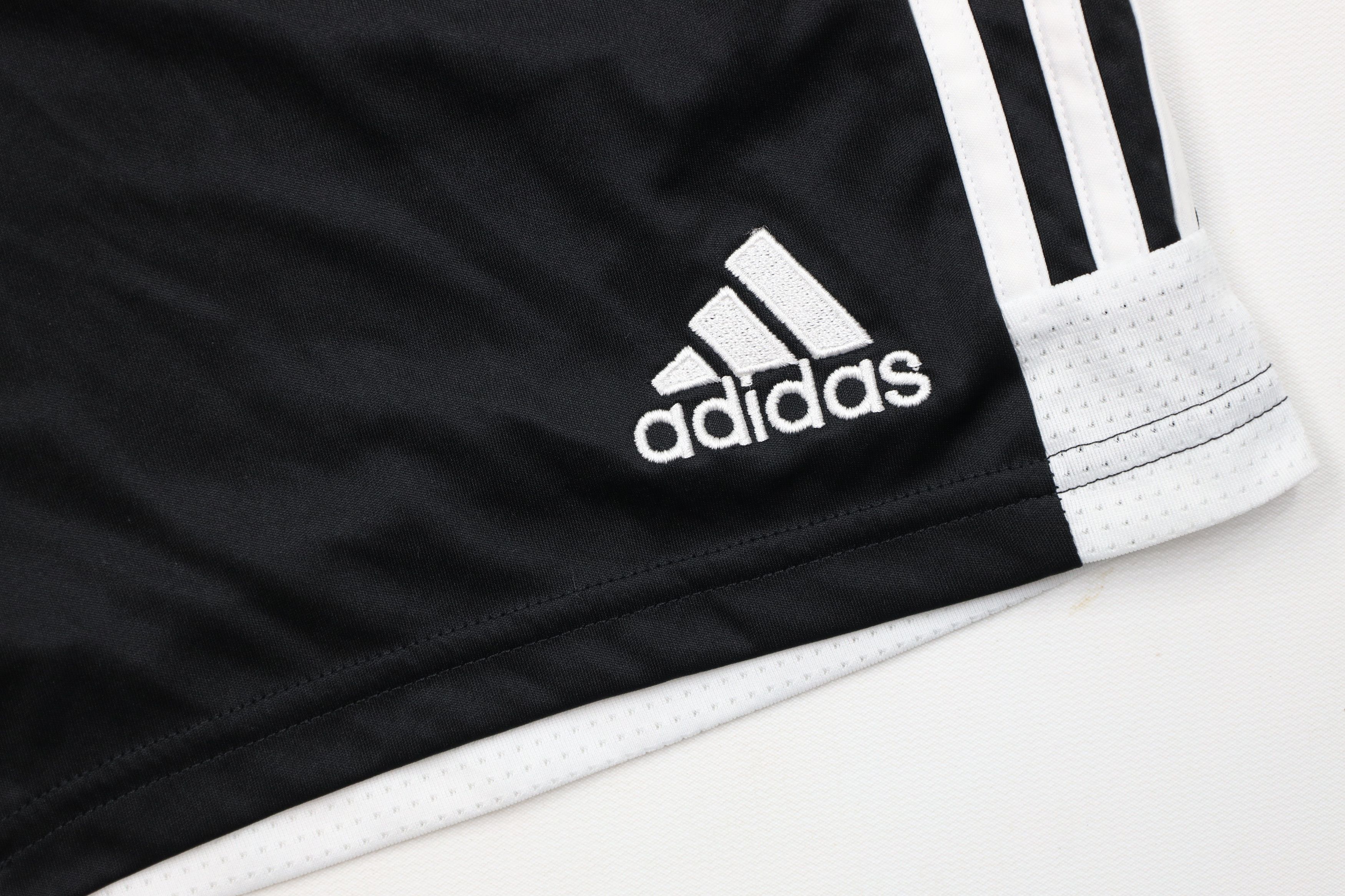 Adidas × Vintage Vintage Adidas Striped Running Jogging Soccer Shorts Black Size US 30 / EU 46 - 5 Thumbnail