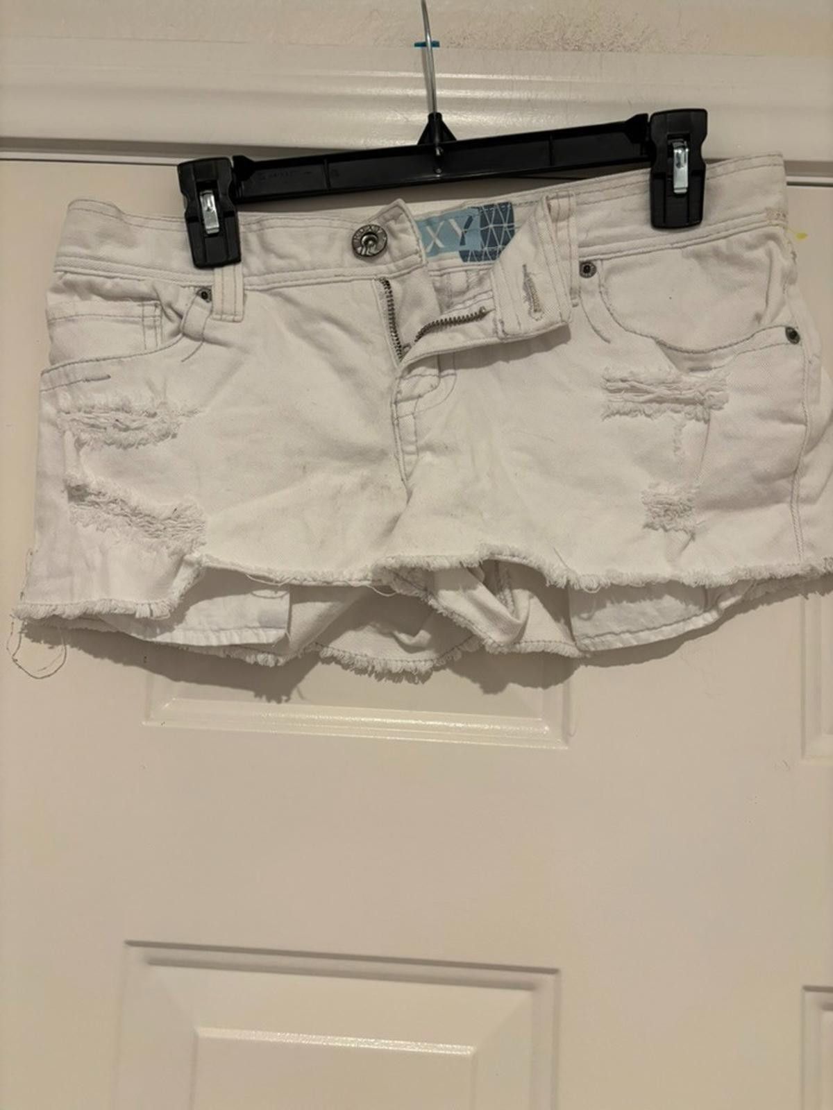 Royal Robbins Womens Roxy lot of 2 white shorts/Black mini skirt sz 7 #565 Size 28" / US 6 / IT 42 - 3 Thumbnail