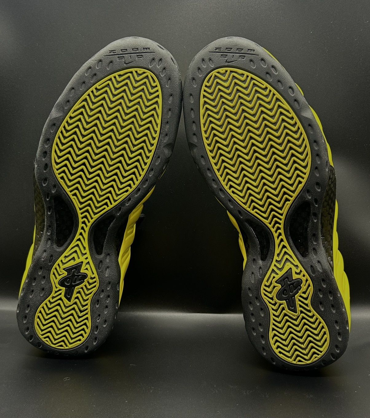 Nike Size 13 - Nike Air Foamposite One “Wu-Tang” 2016 Size US 13 / EU 46 - 4 Thumbnail