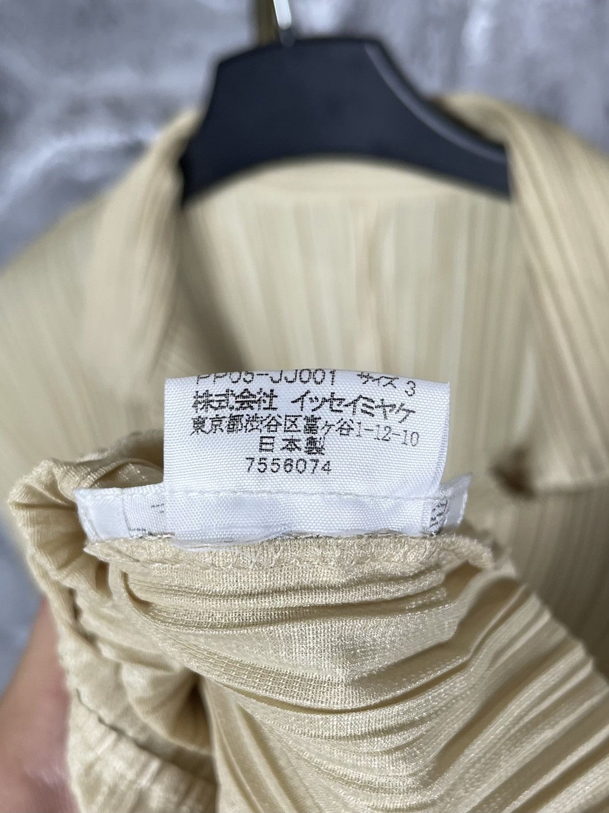 Pleats Please Issey Miyake Pleatse Please Archive Issey Miyake Pleated Buttons Shirt Size S / US 4 / IT 40 - 12 Thumbnail