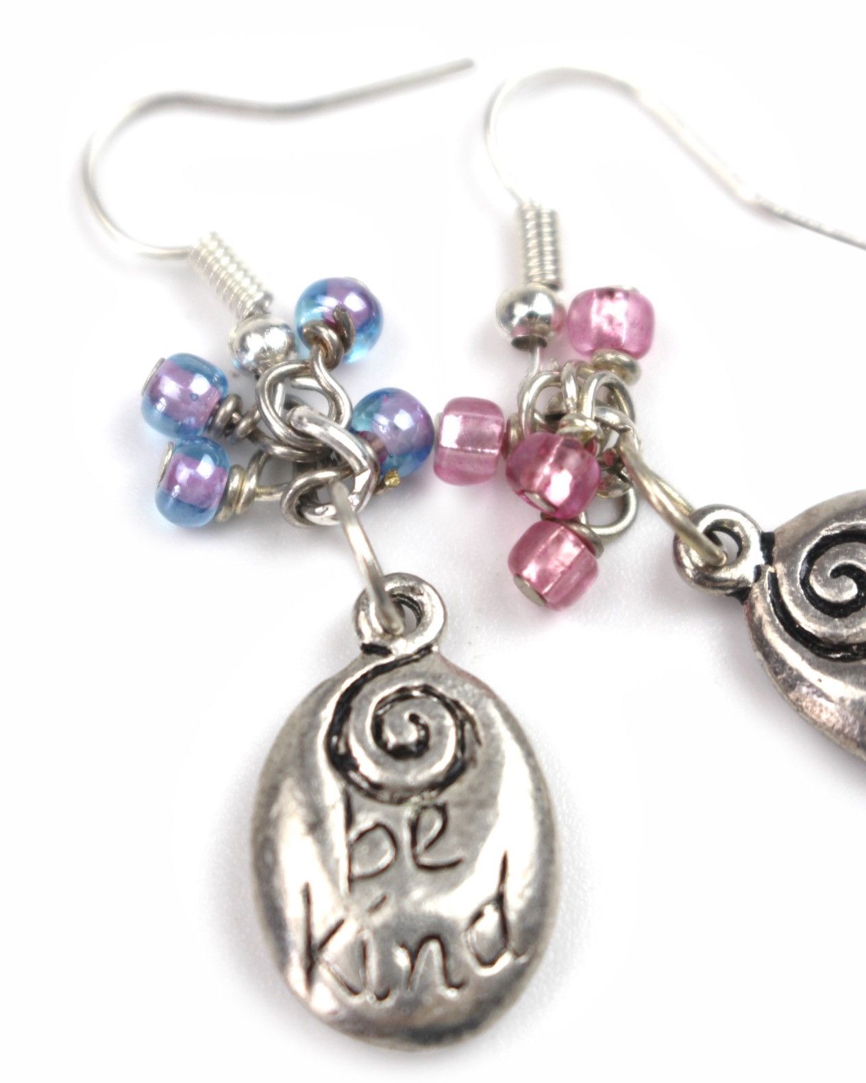 Japanese Brand 2000S BE KIND CHARM BEADED DANGLE EARRINGS Size ONE SIZE - 3 Thumbnail
