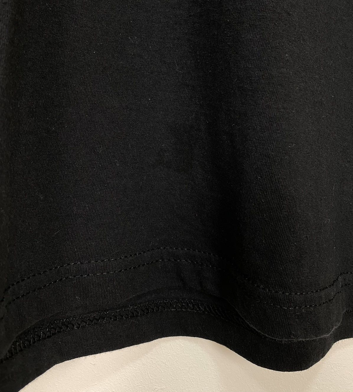 Vintage PINK FLOYD 2018 Dark Side of the Moon Rock T-Shirt Black Top Size US M / EU 48-50 / 2 - 5 Thumbnail