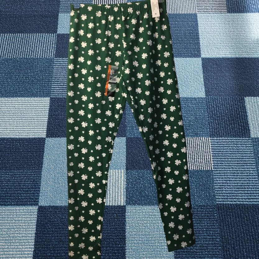Vintage No Boundaries Leggings Juniors Green Shamrocks St. Patrick’s Day Sz M 7-9 NWT Size 32" / US 10 / IT 46 - 1 Thumbnail