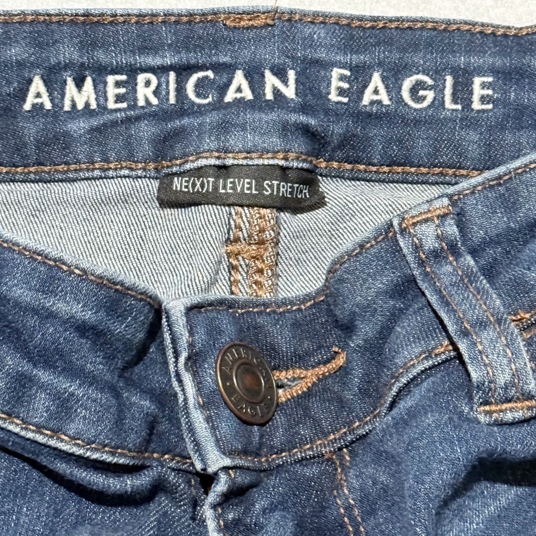 American Eagle Outfitters American Eagle Outfitters Jeans Women's 10 Dark Wash Denim Distressed Stretch Regular Size 10 Blue Women Jeans Size 32" / US 10 / IT 46 - 7 Thumbnail