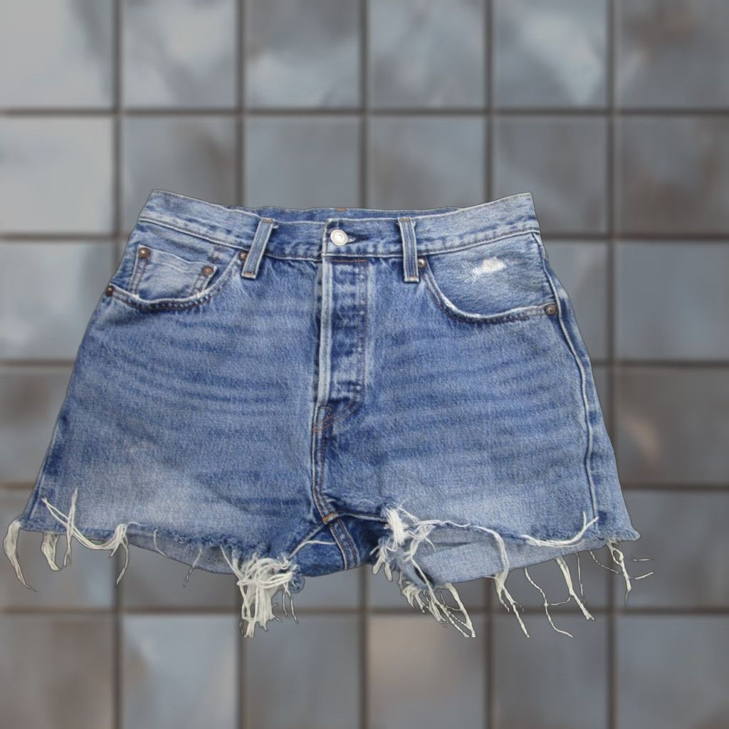 VINTAGE Levis 501 Premium Shorts Womens 28 Blue Denim High Rise Cutoff Frayed Big E 90s