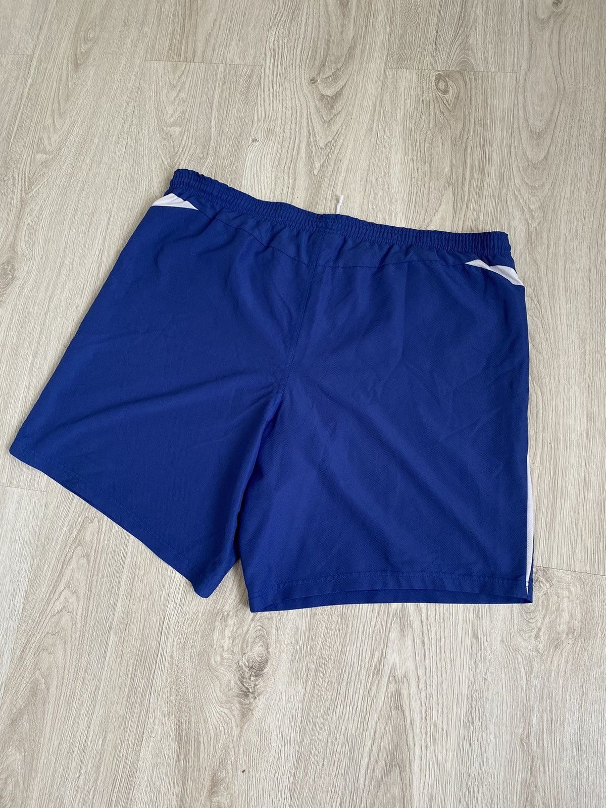 Umbro Vintage Umbro NOTTINGHAM FOREST Shorts - Size XXL Size US 36 / EU 52 - 12 Thumbnail