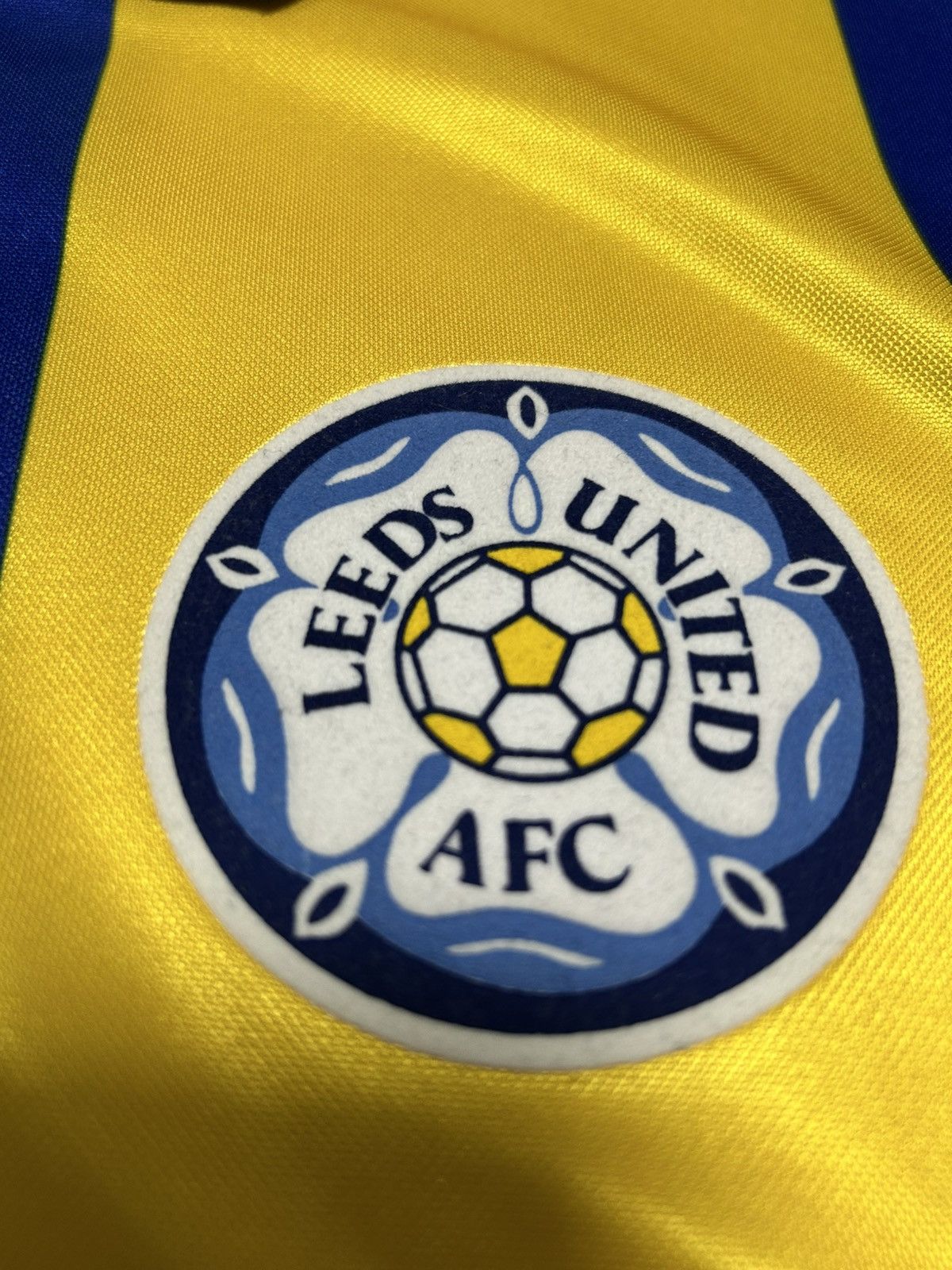 Asics LEEDS UNITED 1993-1994 FOOTBALL SHIRT JERSEY AWAY SCORE DRAW Size US M / EU 48-50 / 2 - 3 Thumbnail
