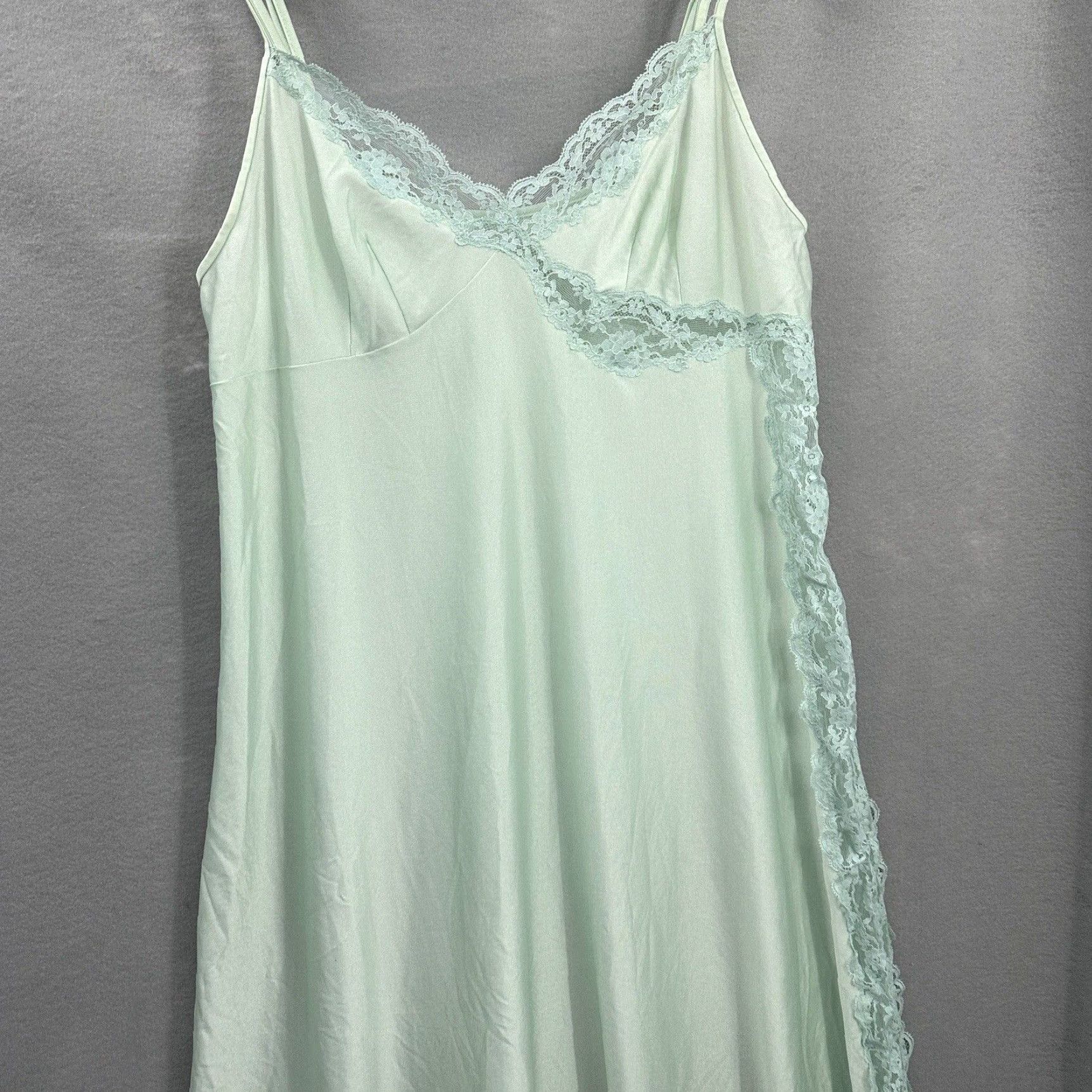 Vintage VINTAGE ShadowLine Nylon Nightgown Womens M Green Boudoir Silk Lace 1970s Long Nightgown Womens ShadowLine 70s Green Nylon Nightgown Size ONE SIZE - 4 Thumbnail