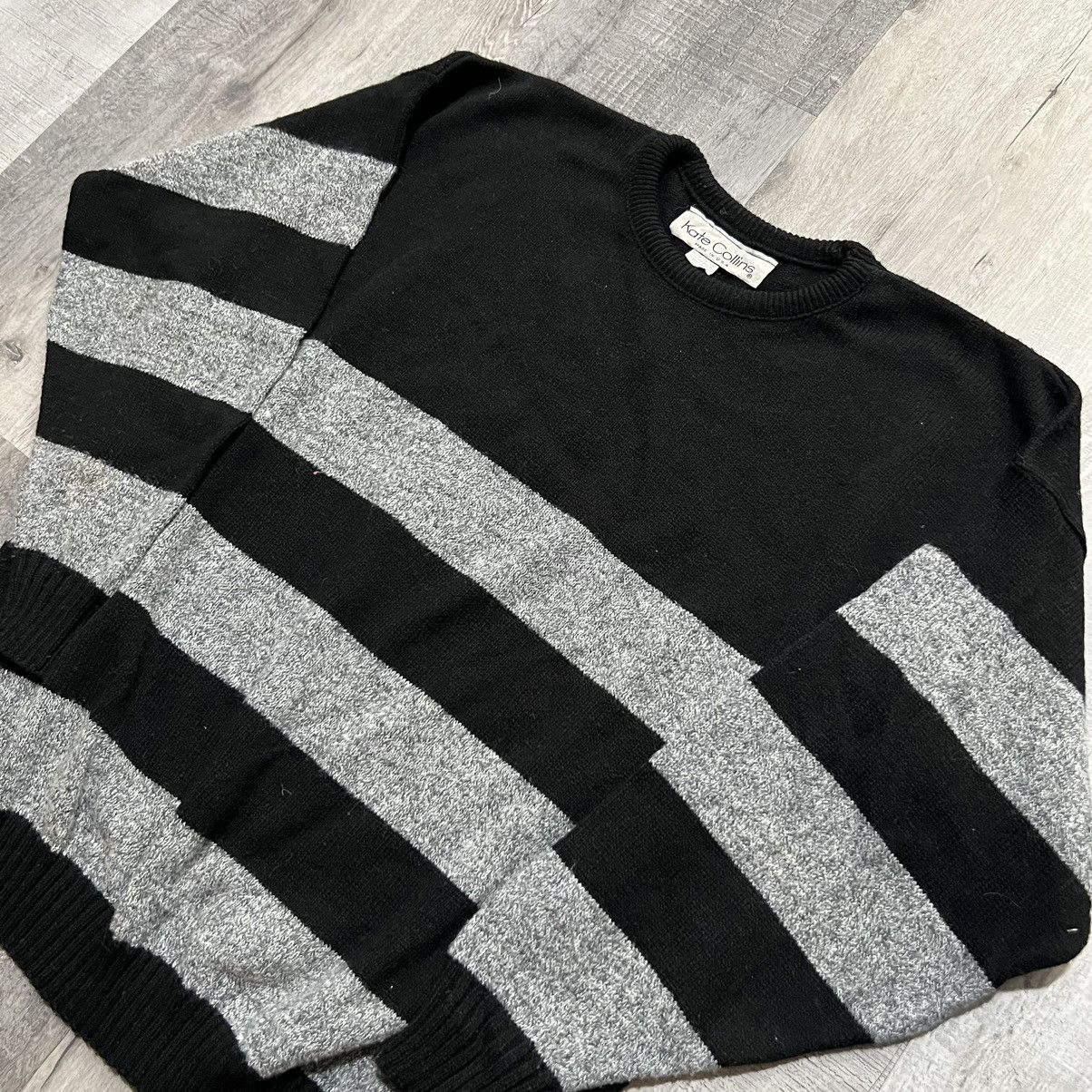 Vintage VTG Kate Collins Black Grey Striped USA Knit Stripe Sweater Size L / US 10 / IT 46 - 3 Thumbnail