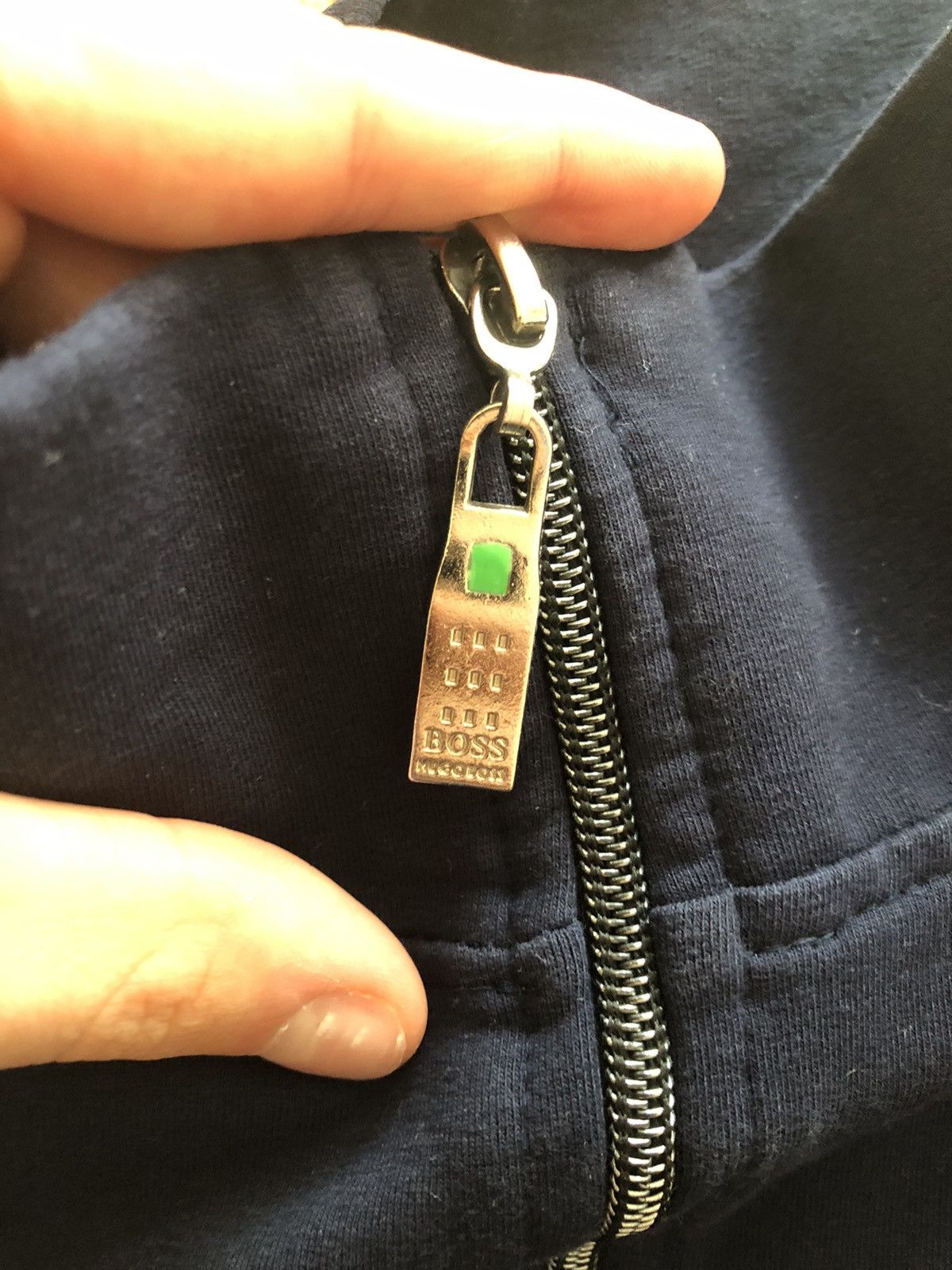 Hugo Boss HUGO BOSS CLASSIC VINTAGE QUALITY ZIP SWEATSHIRT Size US L / EU 52-54 / 3 - 3 Thumbnail
