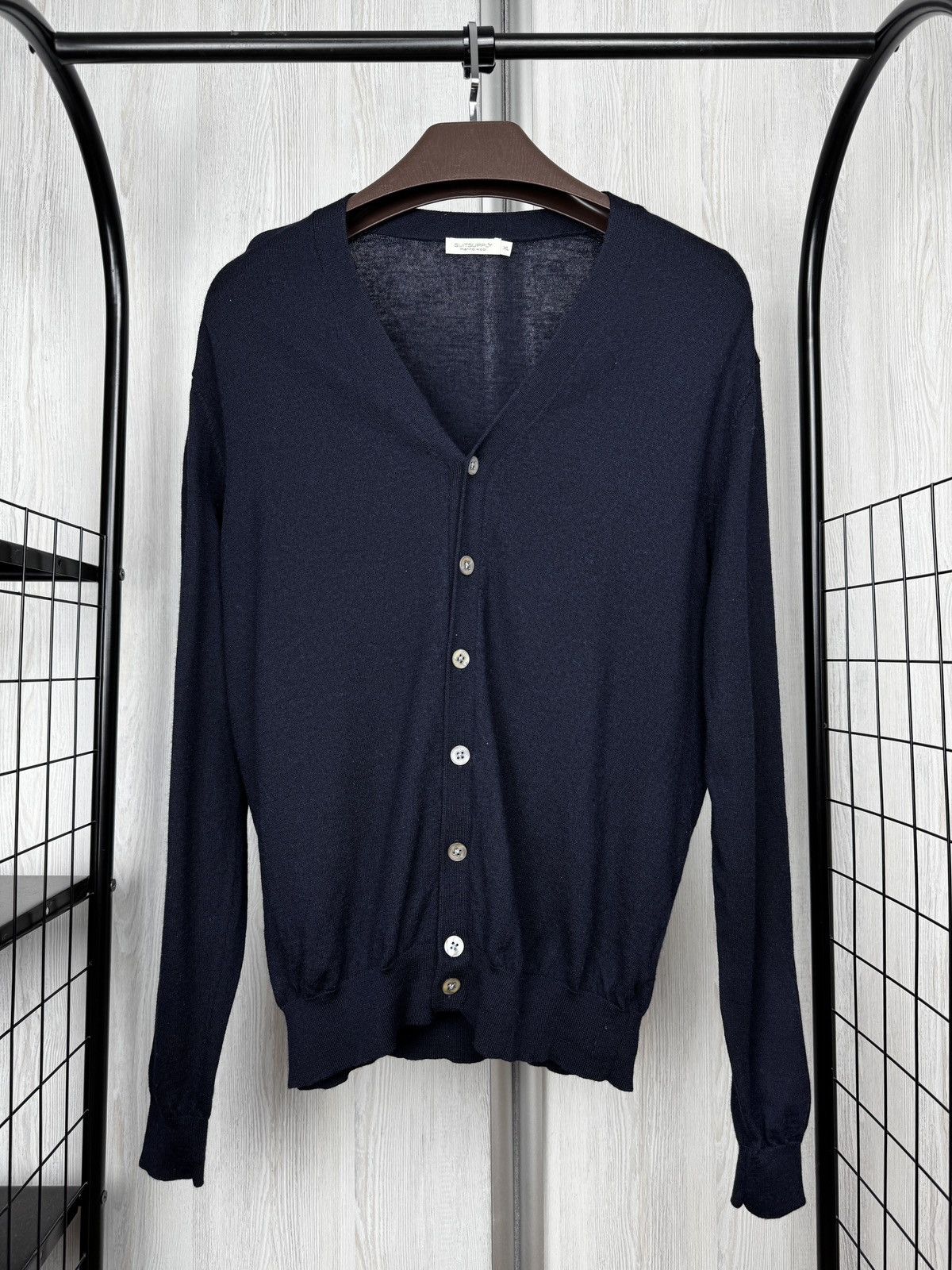 Suitsupply Suitsupply Navy Blue Merino Wool V Neck cardigan size XL Size US XL / EU 56 / 4 - 2 Thumbnail